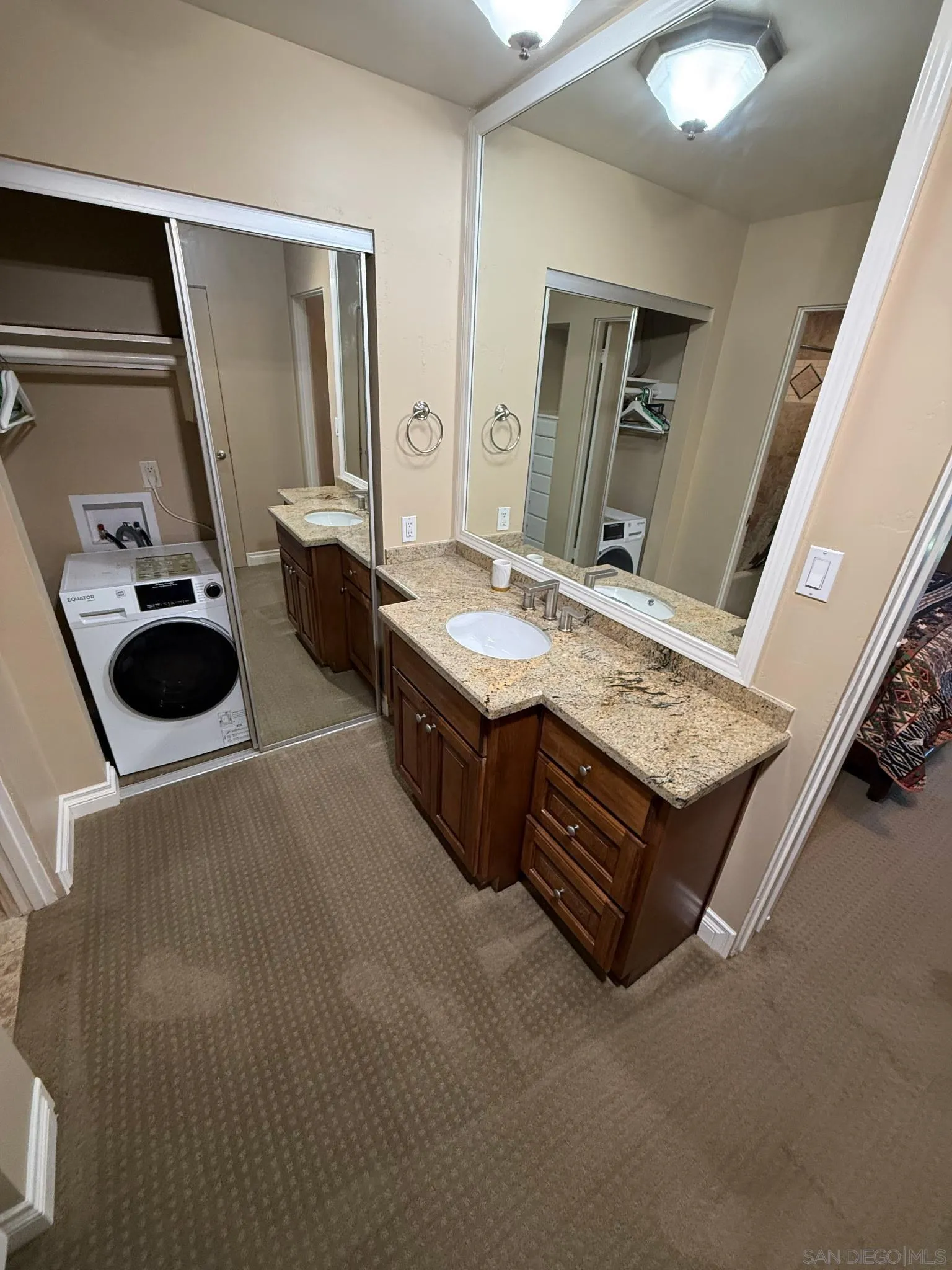 https://cdn.realtyfeed.com/cdn/127/260016648/c305cc495a3fca98ac536d943544b8c9.webp