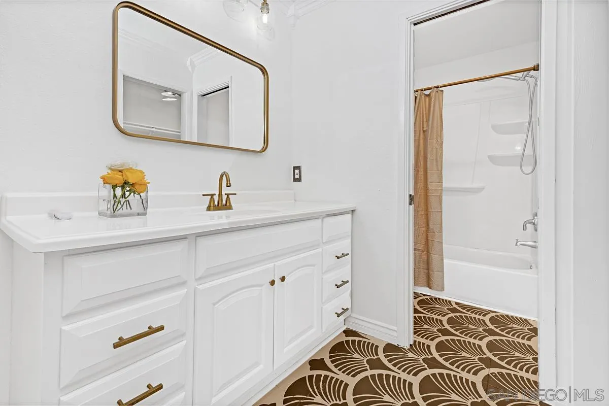 https://cdn.realtyfeed.com/cdn/127/260016649/32ff435ff943fc81ed8293c8b36d85d1.webp
