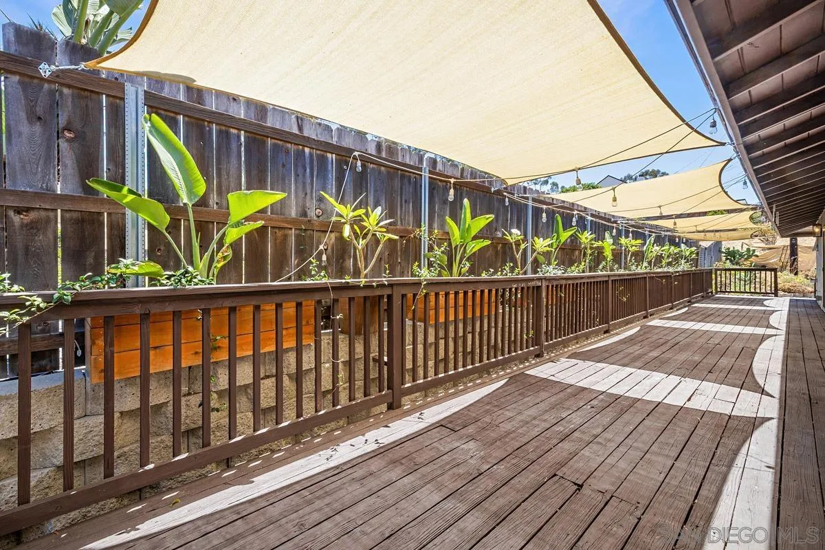 https://cdn.realtyfeed.com/cdn/127/260016649/861e41c399a8ef15ec3d18152b996cf6.webp