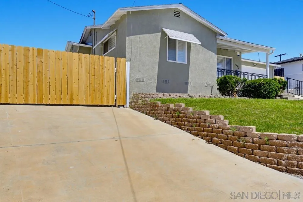 5374 Bonita Dr, San Diego, CA 92114 - Photo 3 of 39, San Diego, CA