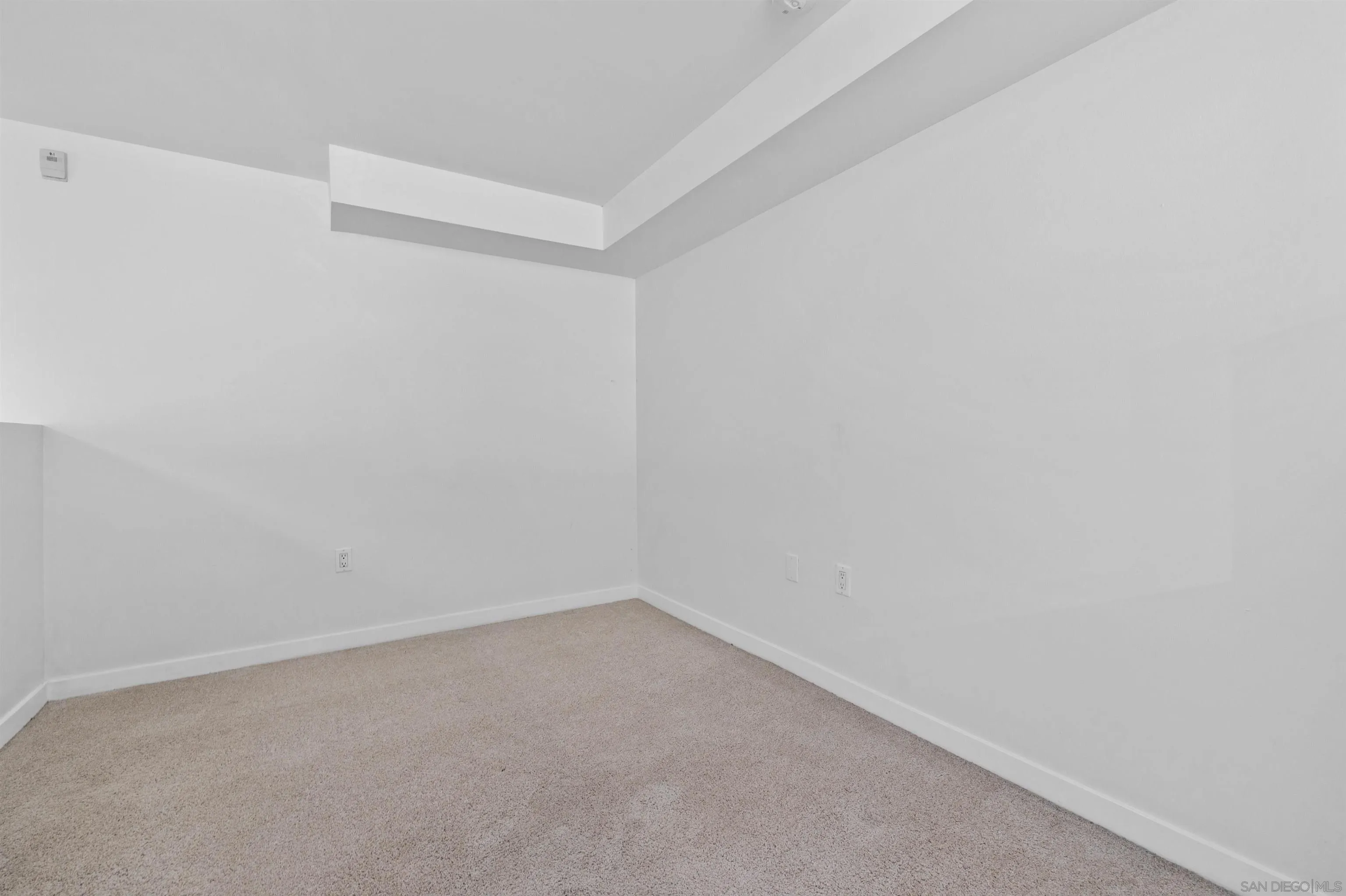 Photo #14: 260016651 Listing: Photo #14