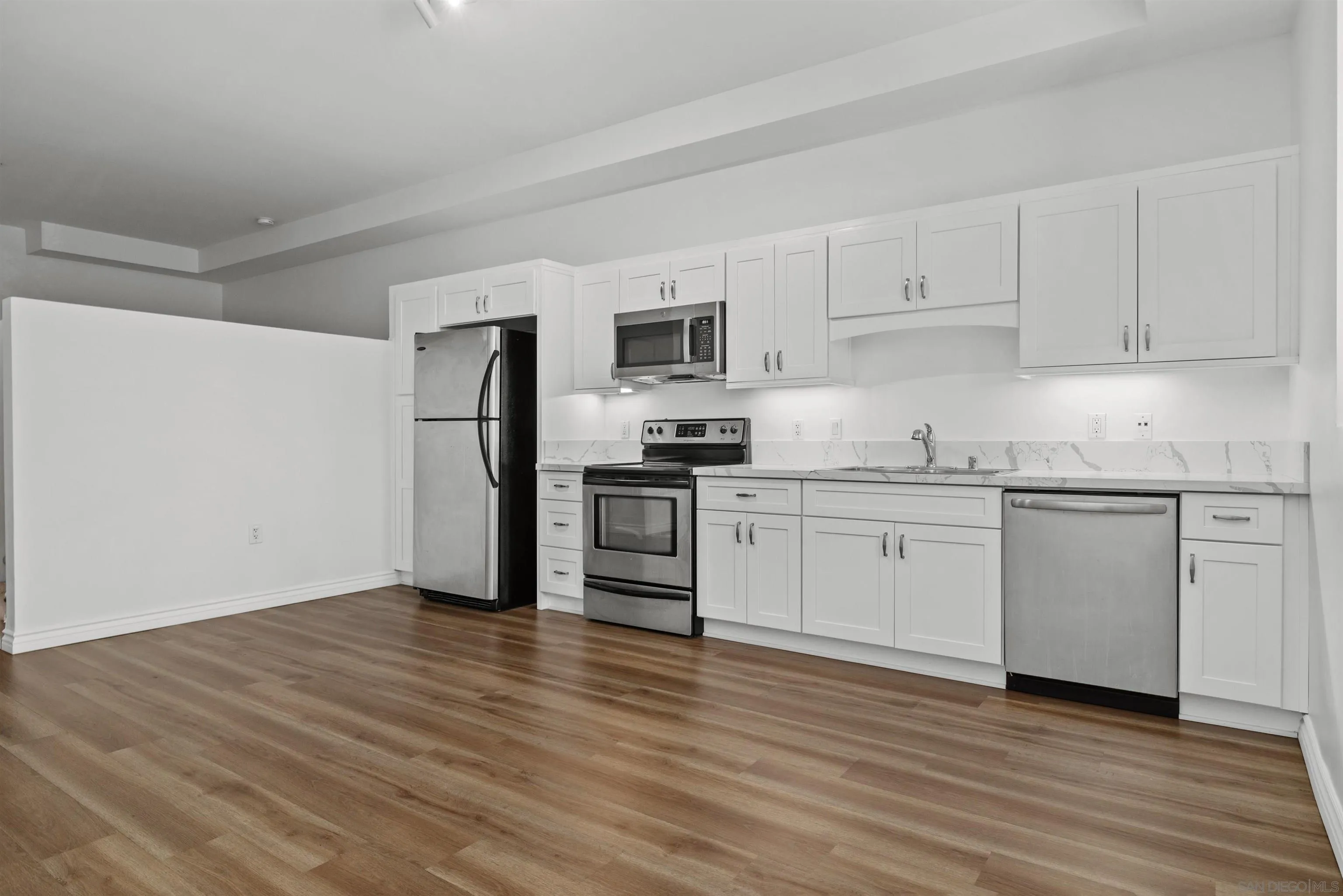 Photo #12: 260016651 Listing: Photo #12