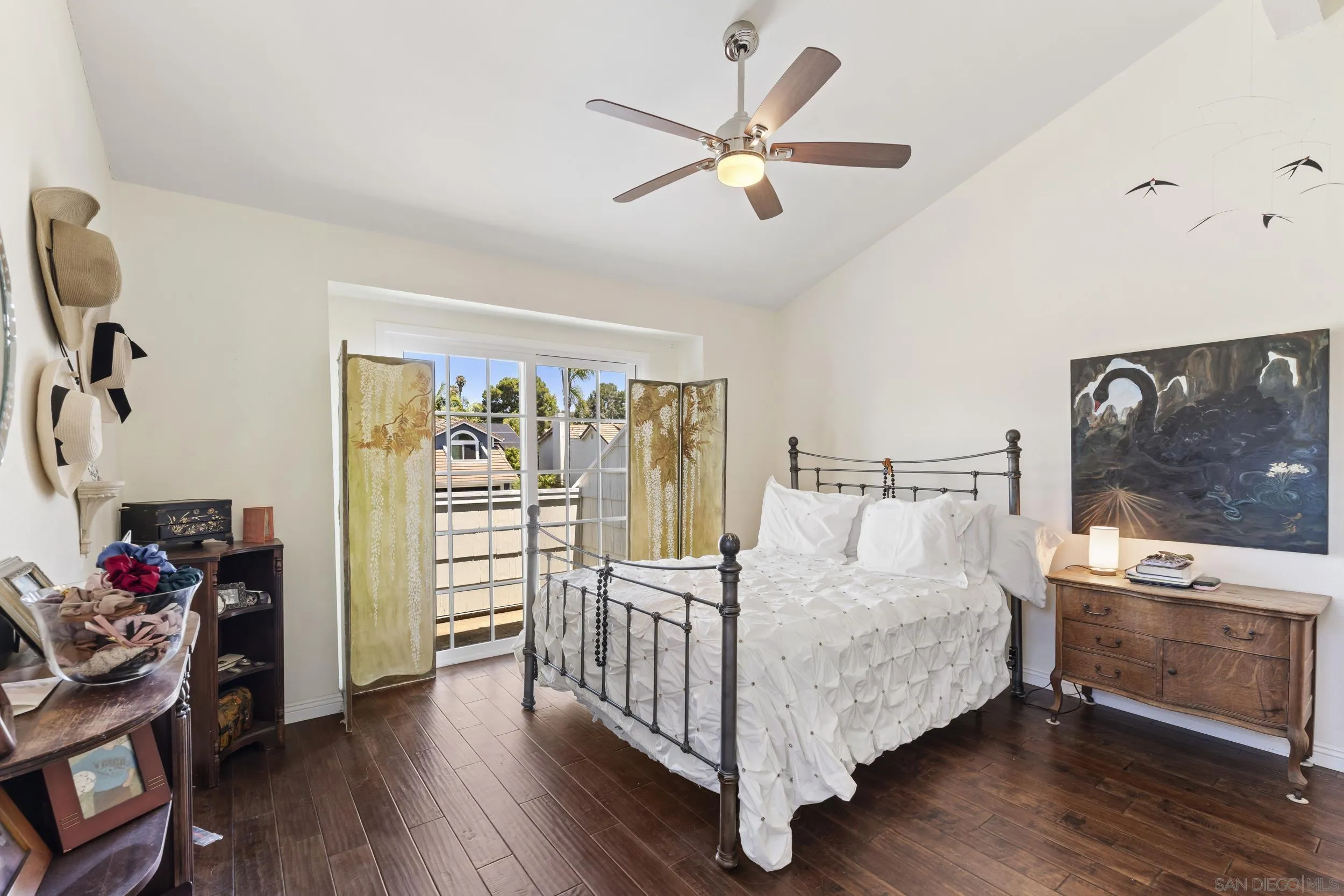 https://cdn.realtyfeed.com/cdn/127/260016656/0af589de1a5543e7668700587c40f0df.webp