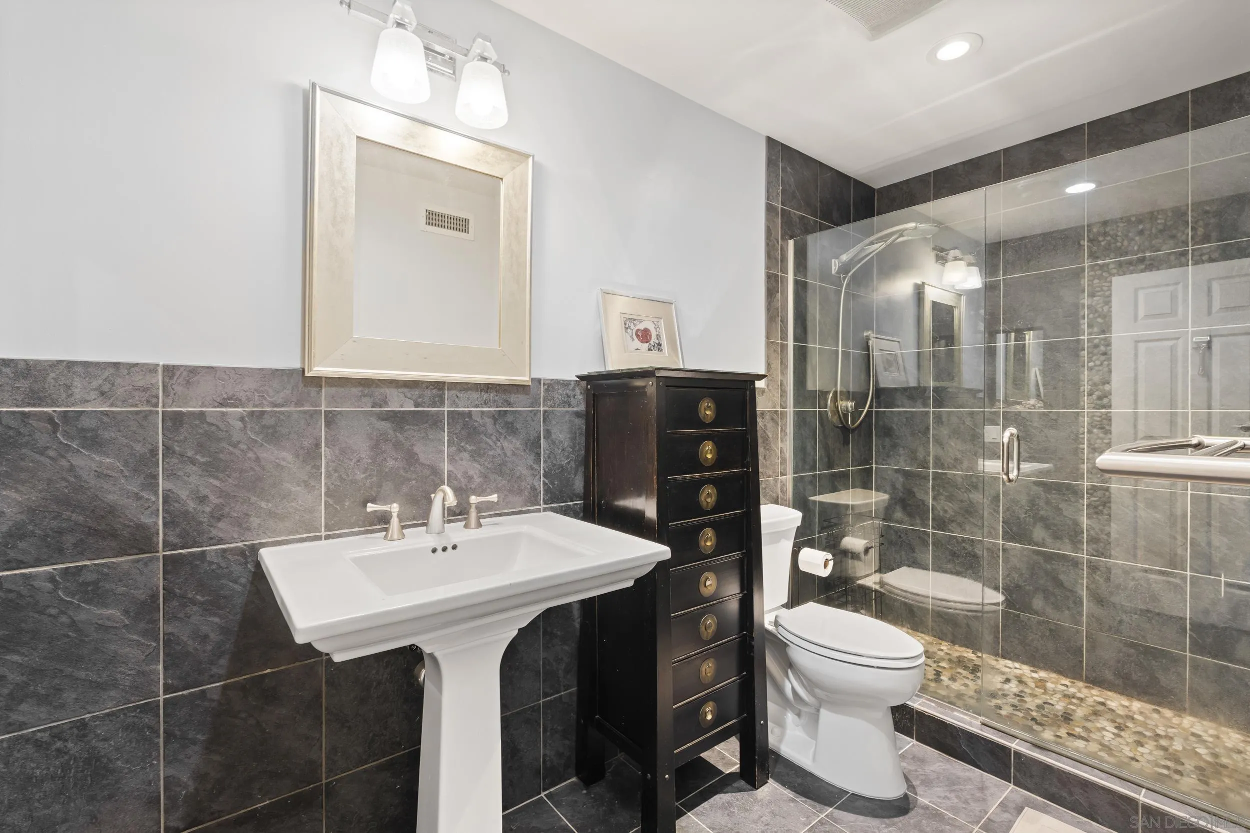 https://cdn.realtyfeed.com/cdn/127/260016656/4c0788492e2324542e62df9d726c919a.webp