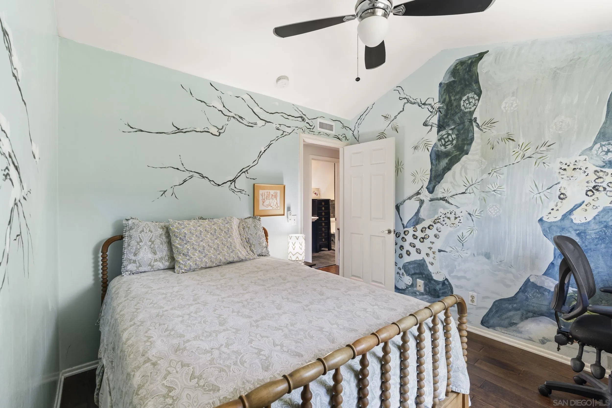 https://cdn.realtyfeed.com/cdn/127/260016656/83b45a5ae7de9c2fe52ffdb775bc5fa1.webp
