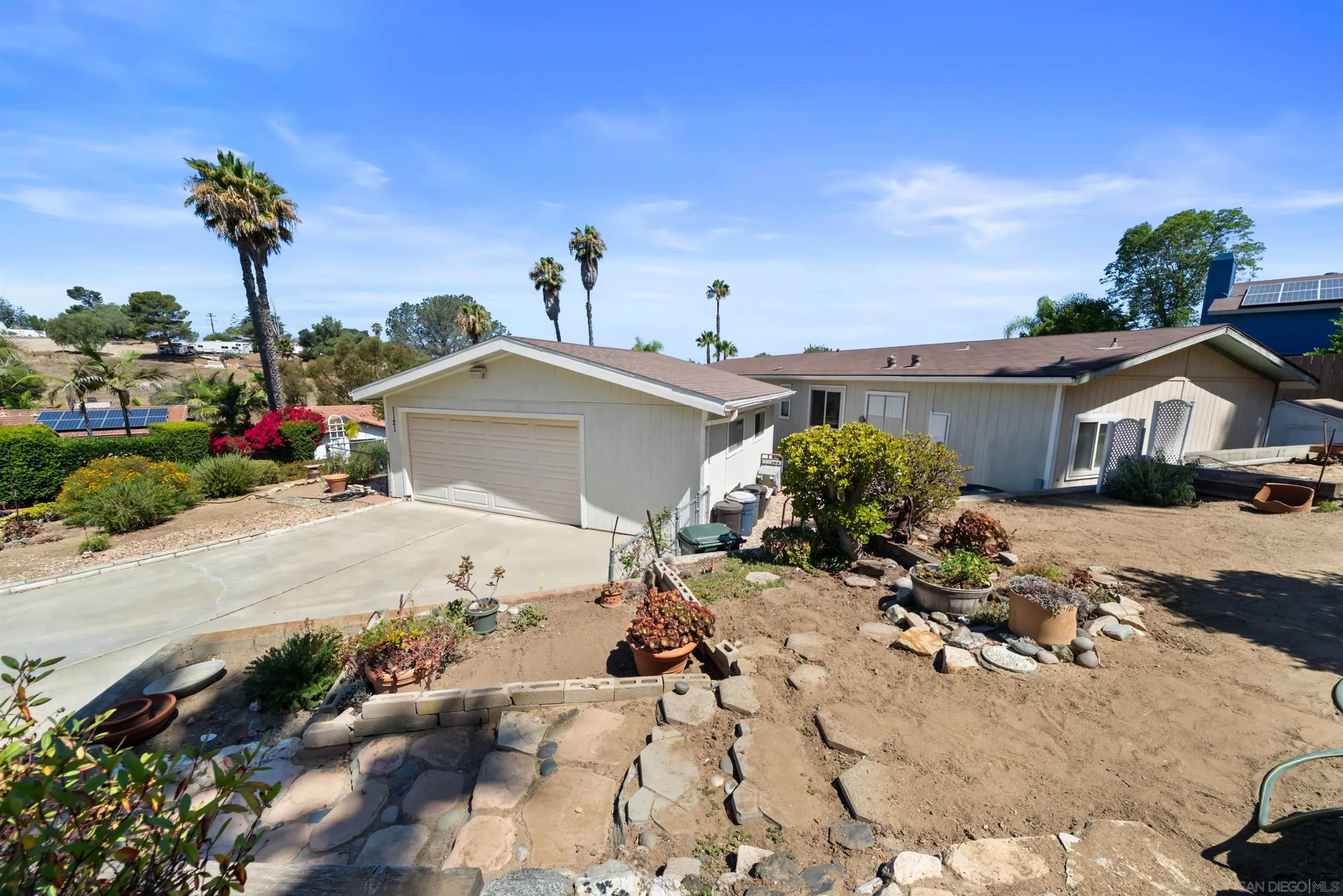 1121 Vista Bonita, Vista, CA 92083 - Main photo, Vista, CA