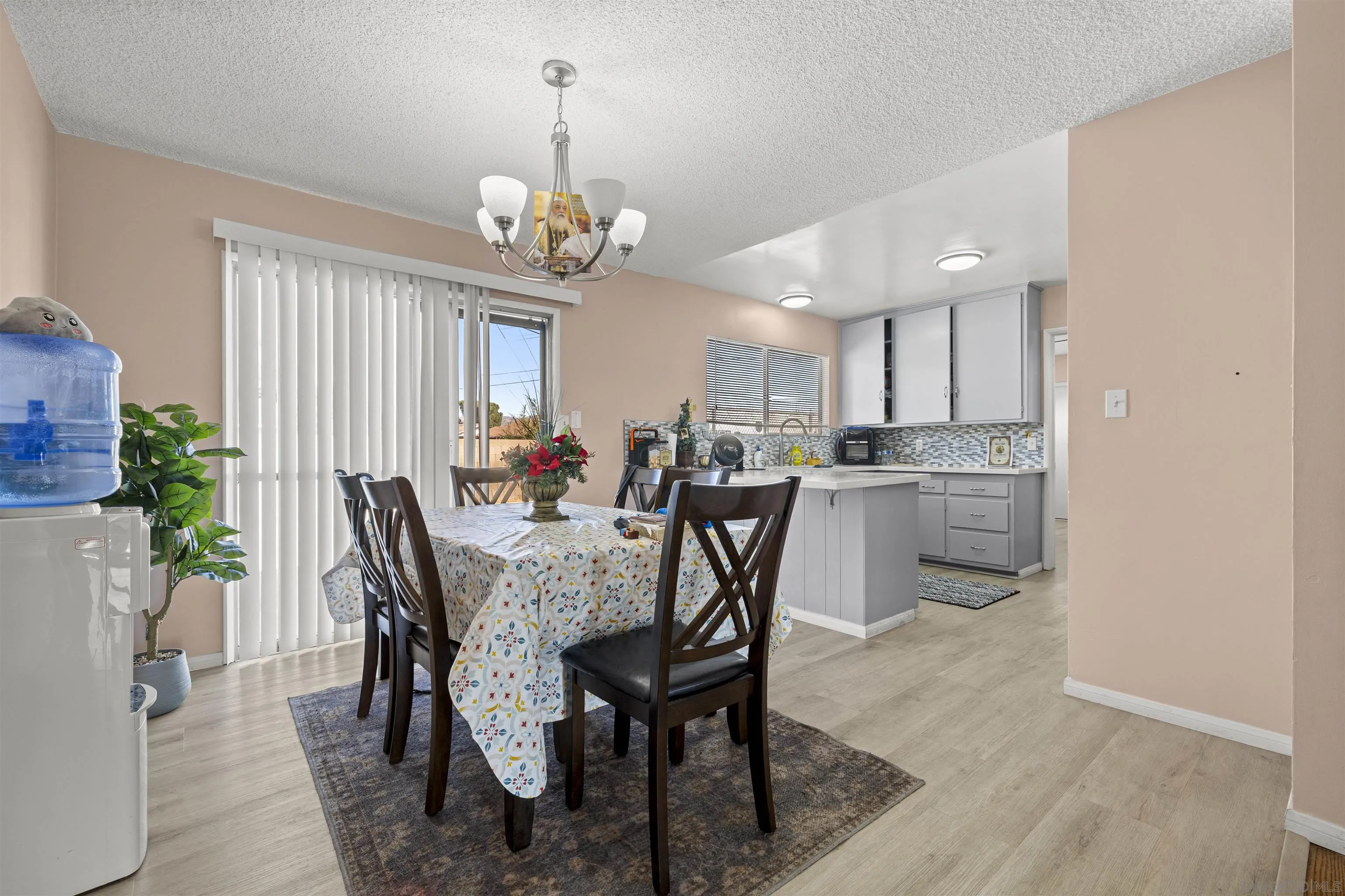 560 Hart Street, Hemet, CA 92543 - Photo 4 of 32, Hemet, CA