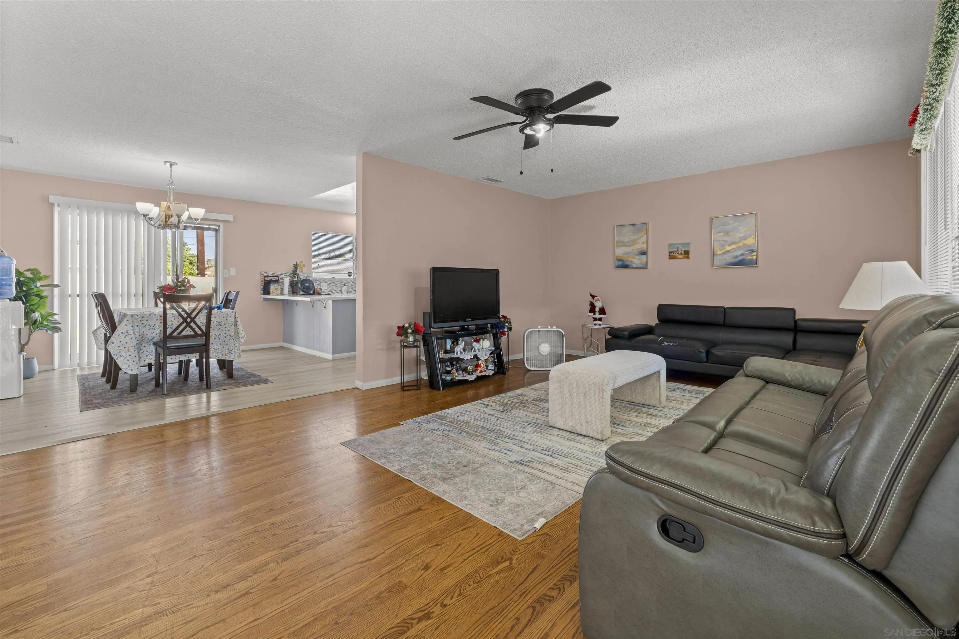 560 Hart Street, Hemet, CA 92543 - Photo 3 of 32, Hemet, CA