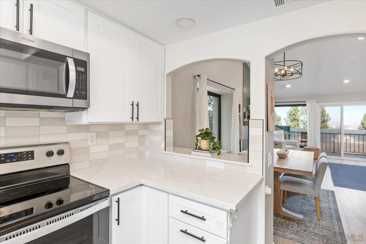 Photo #11: 260016666 Listing: Photo #11