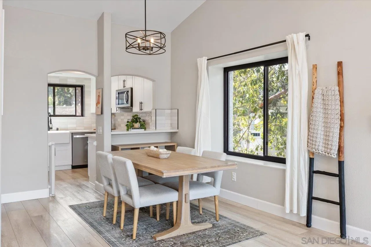 https://cdn.realtyfeed.com/cdn/127/260016666/9ecce916e5c267346392bddb206a68c6.webp