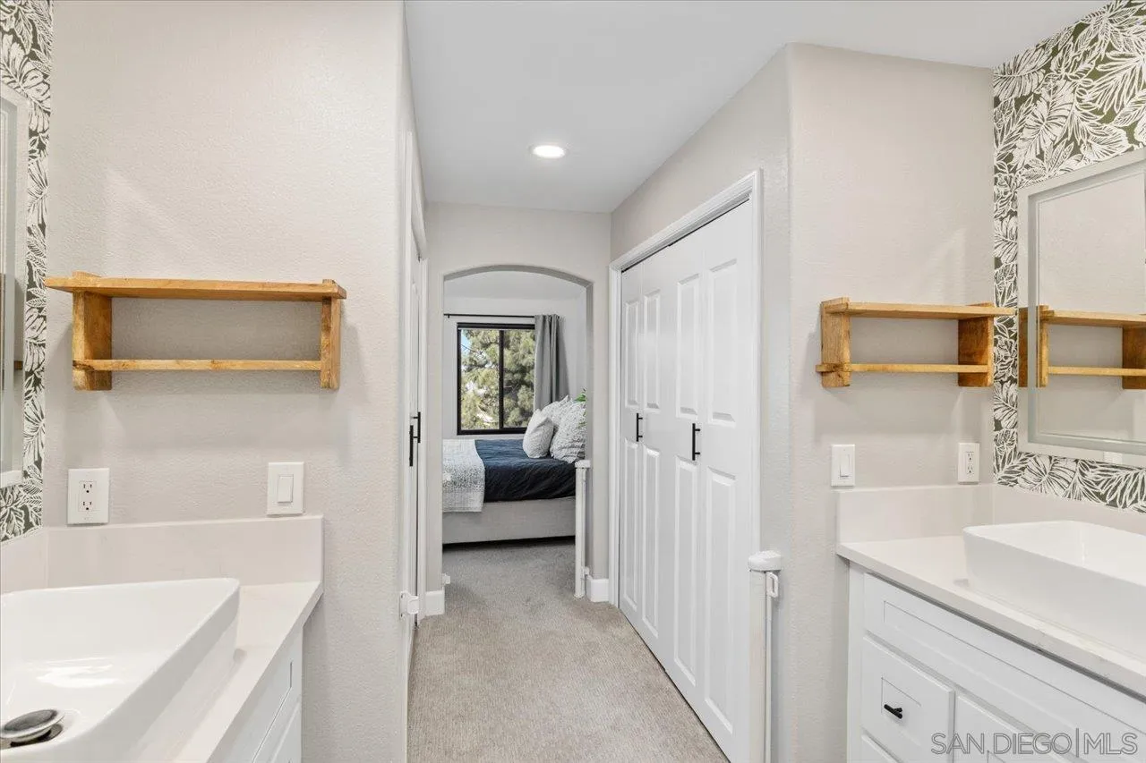 https://cdn.realtyfeed.com/cdn/127/260016666/dc3b0077159f2cf78acd9250d45d7d1f.webp