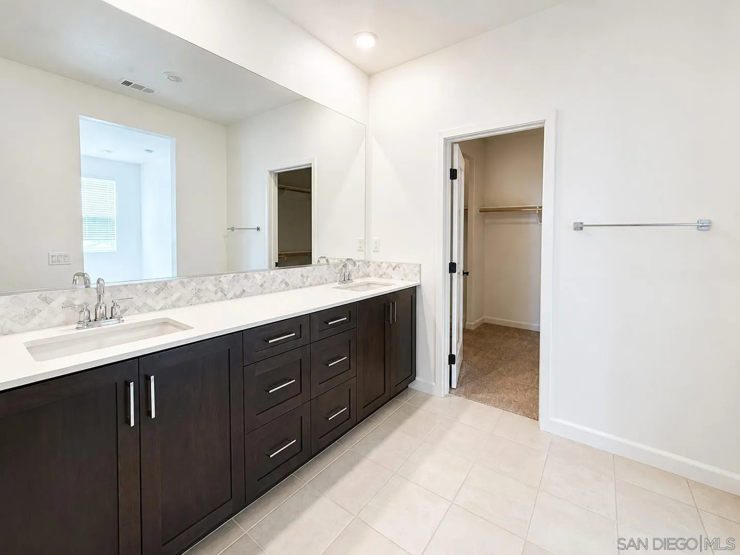 Photo #7: 260016667 Listing: Photo #7