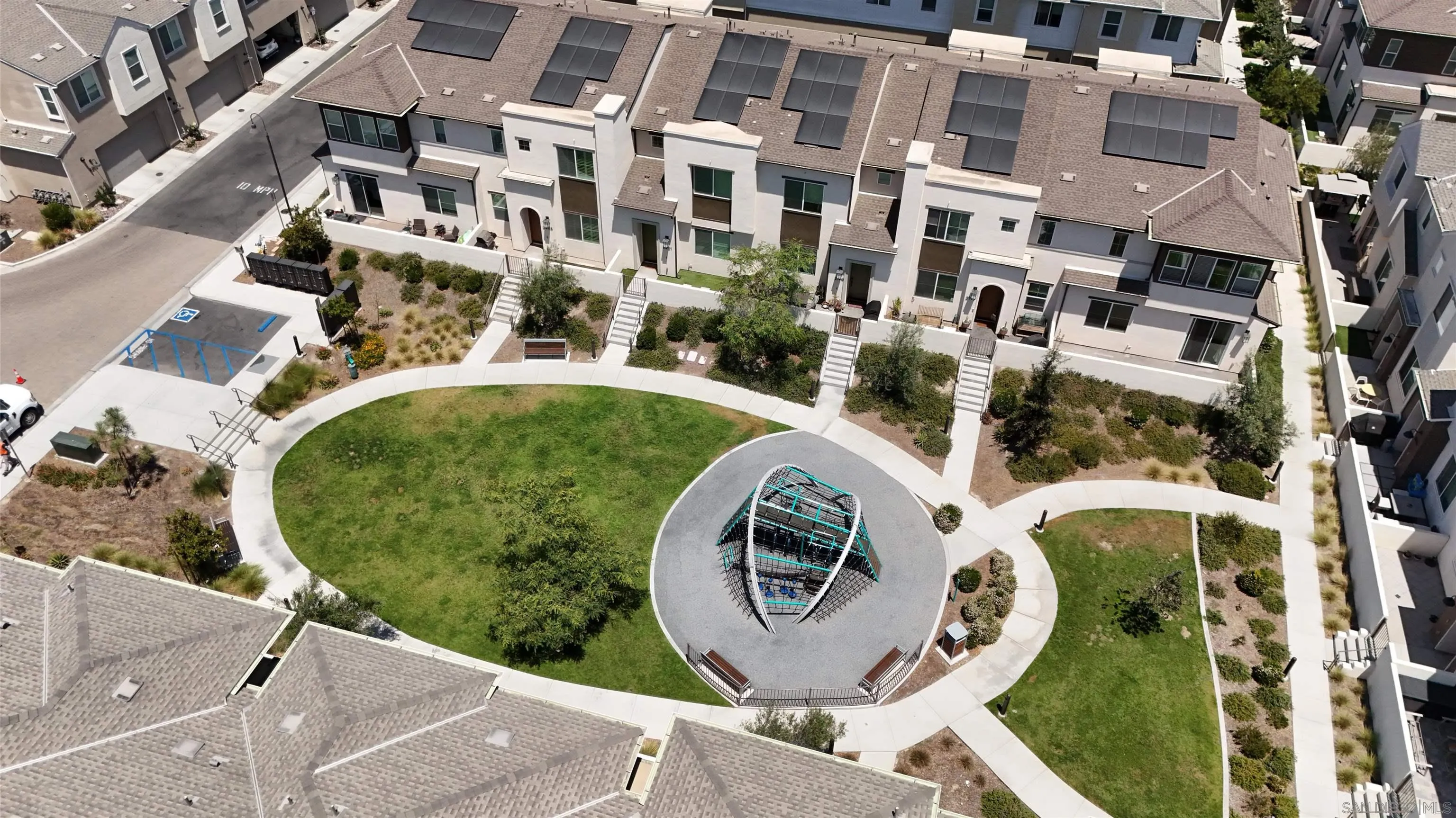 https://cdn.realtyfeed.com/cdn/127/260016673/4c0d81777e45972e1762171f1cb6e28a.webp