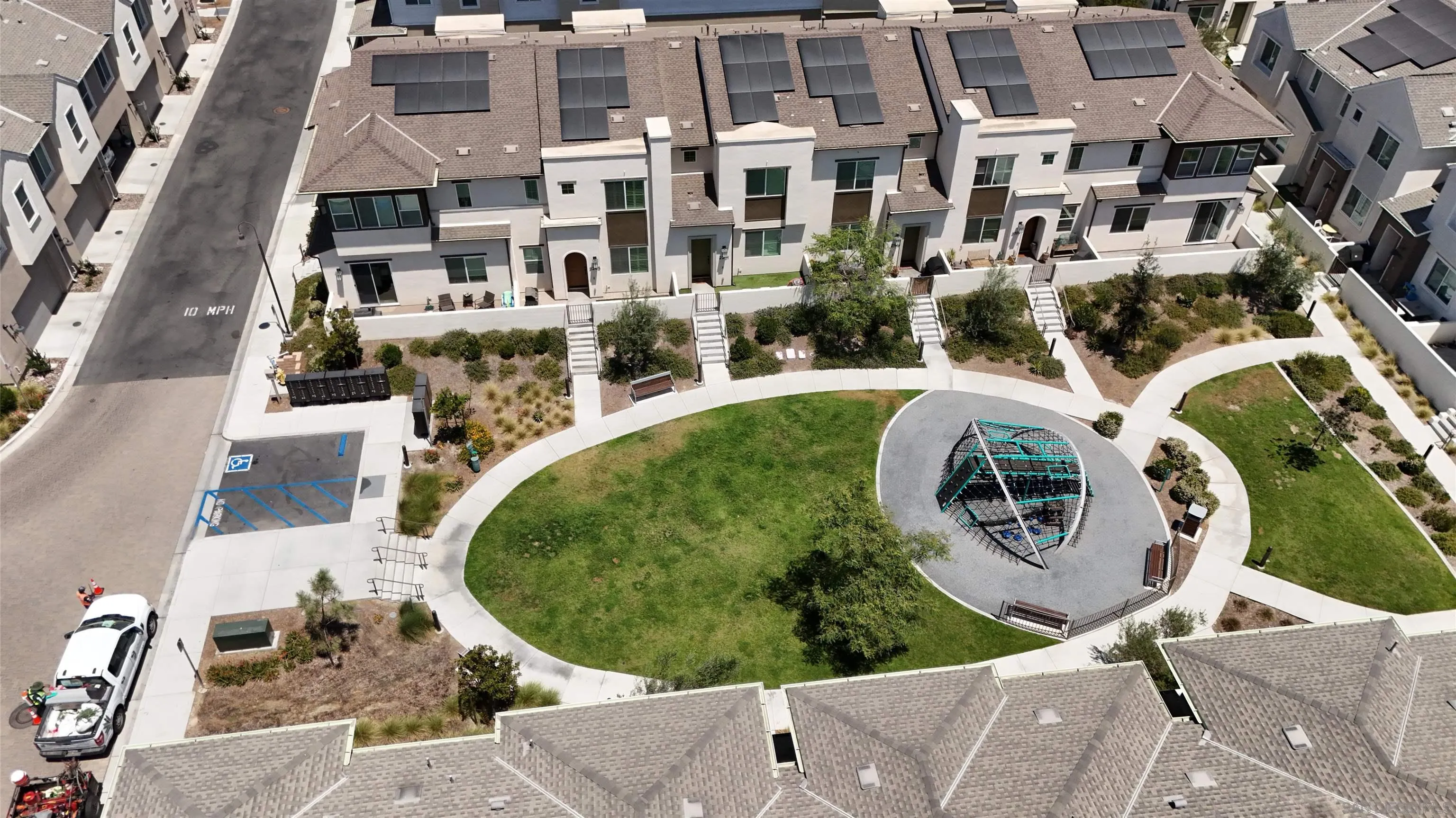 https://cdn.realtyfeed.com/cdn/127/260016673/4fbcb1aeabeff30aa9c5bd9ab267f8a1.webp