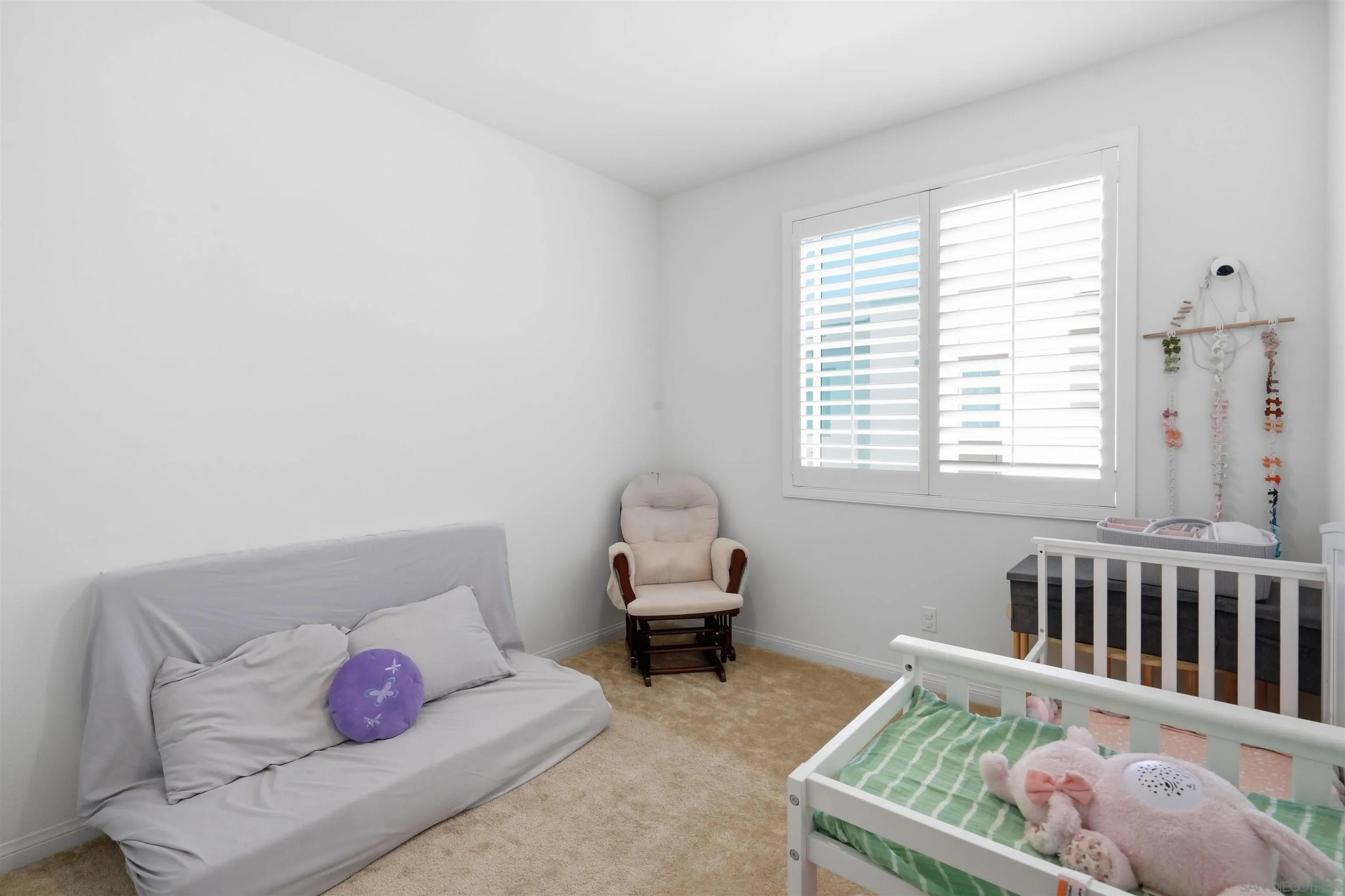 https://cdn.realtyfeed.com/cdn/127/260016673/56829bd4d404ac52c39f4a0bd3104ced.webp