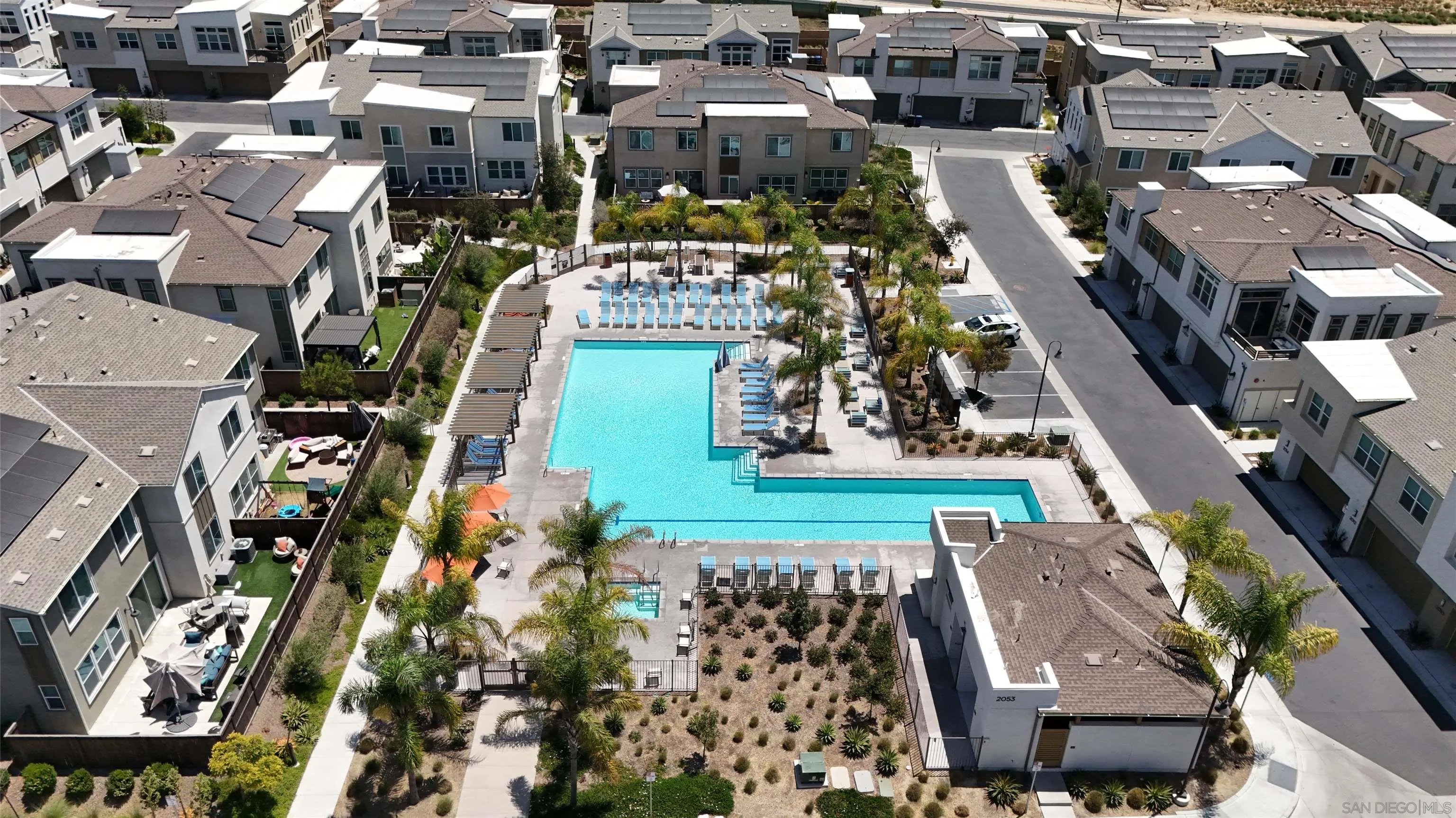 https://cdn.realtyfeed.com/cdn/127/260016673/7be26b2c487f0ef13ceba2ce4a9a169f.webp