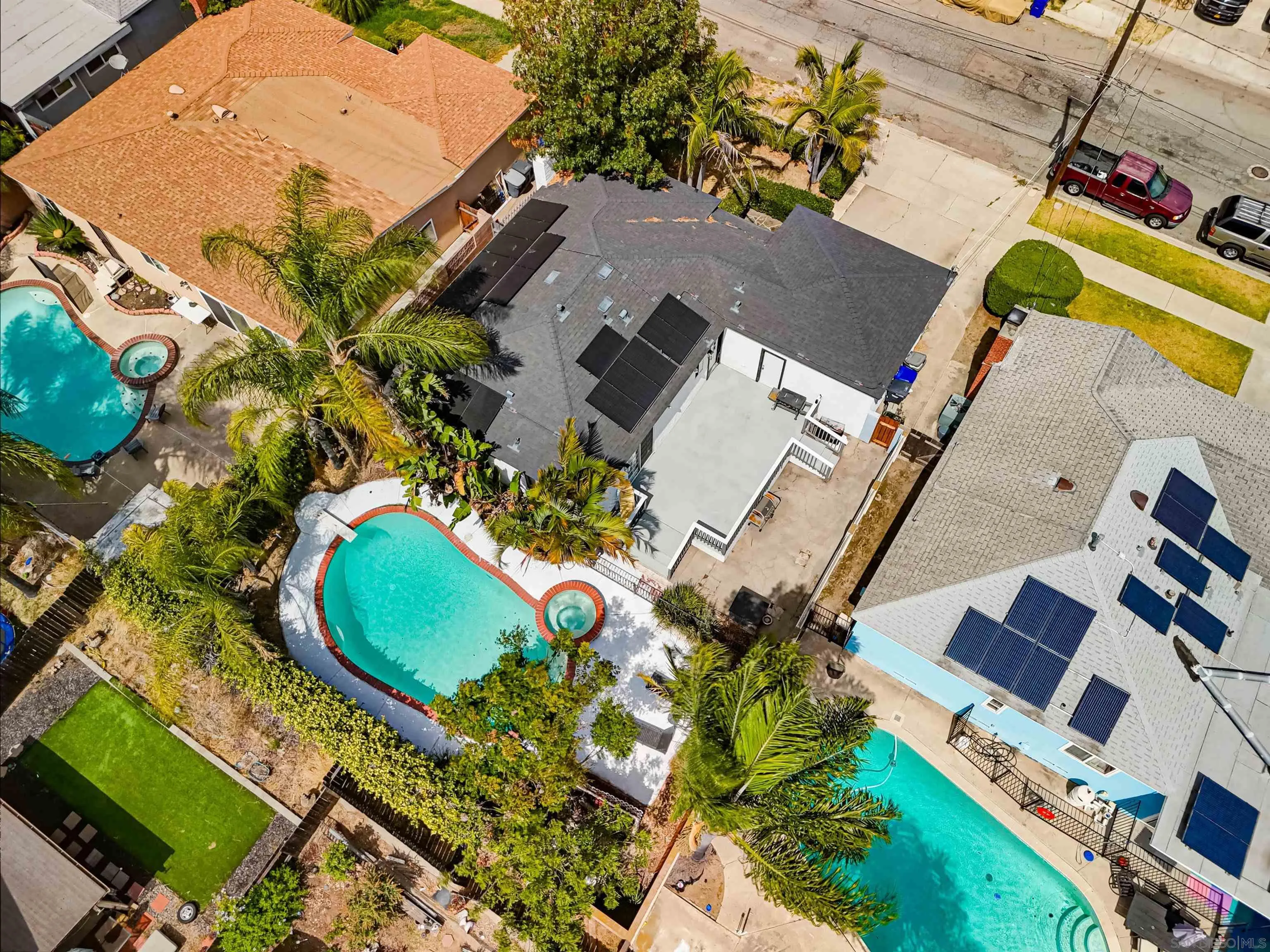 https://cdn.realtyfeed.com/cdn/127/260016681/55320768f878b509371b11fc83ca0e41.webp