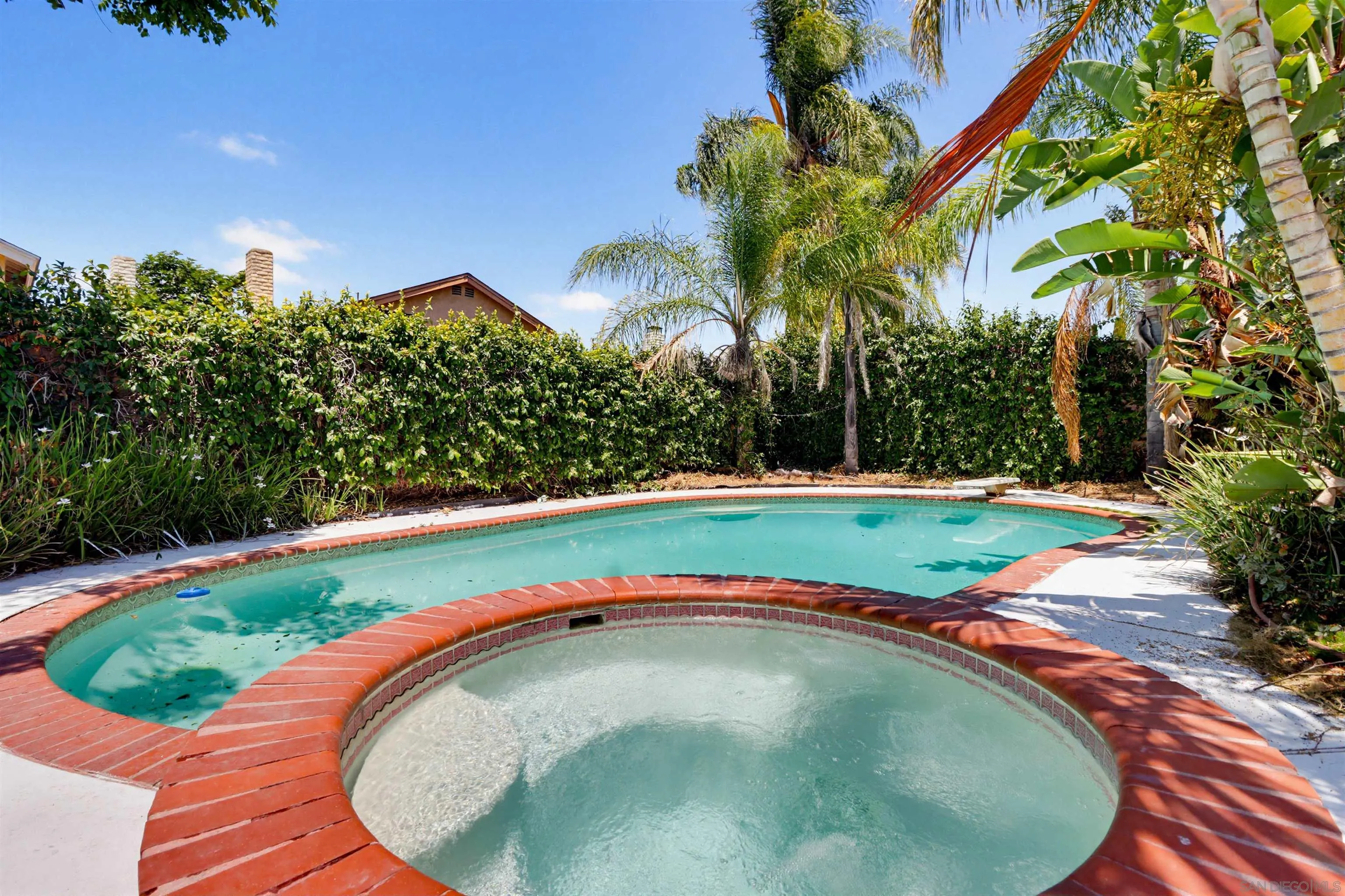 https://cdn.realtyfeed.com/cdn/127/260016681/d9d450aa5be01e8ba3d96d5c19196c7b.webp