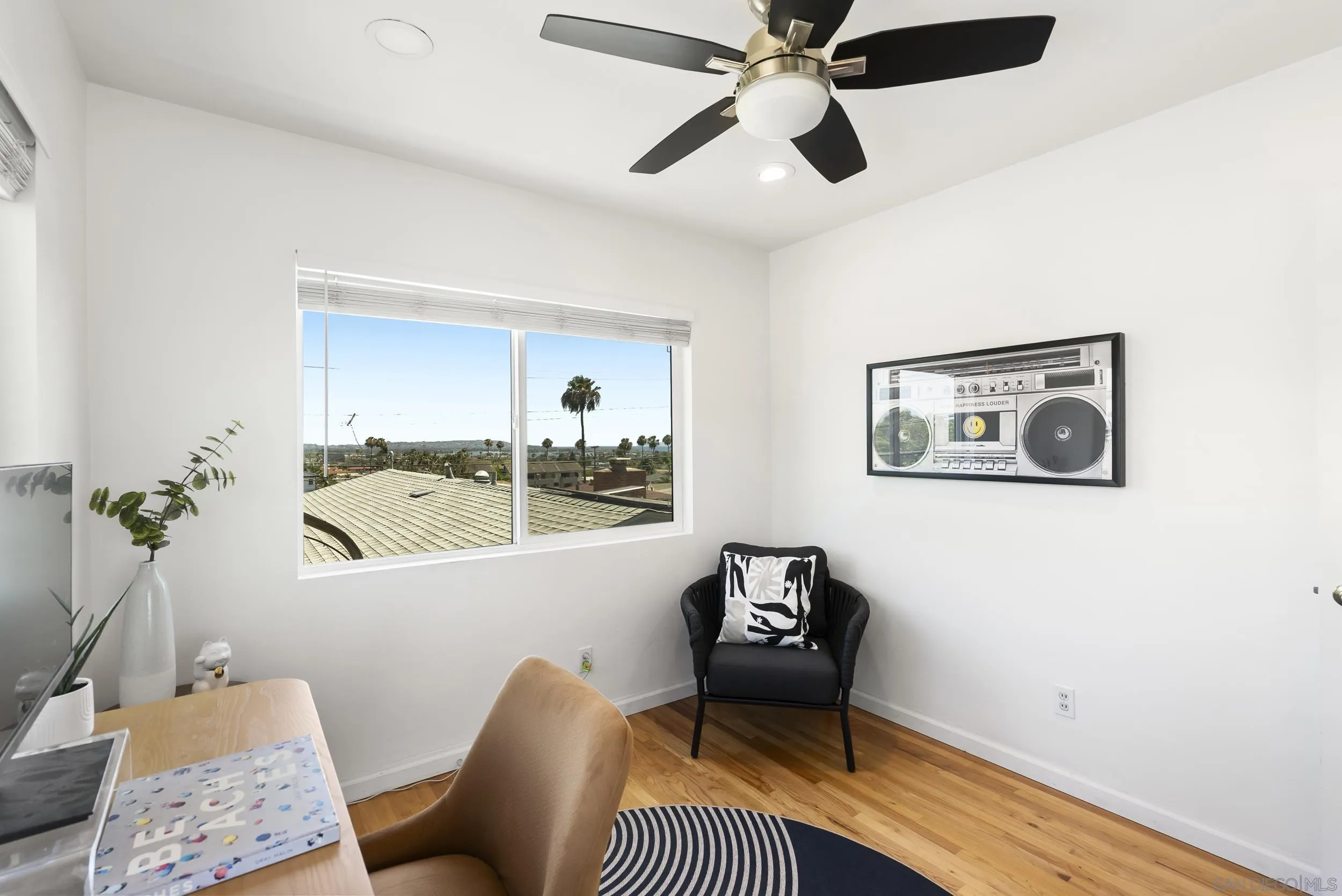 https://cdn.realtyfeed.com/cdn/127/260016683/22e67c81995552c90cf9f20aa14d3608.webp
