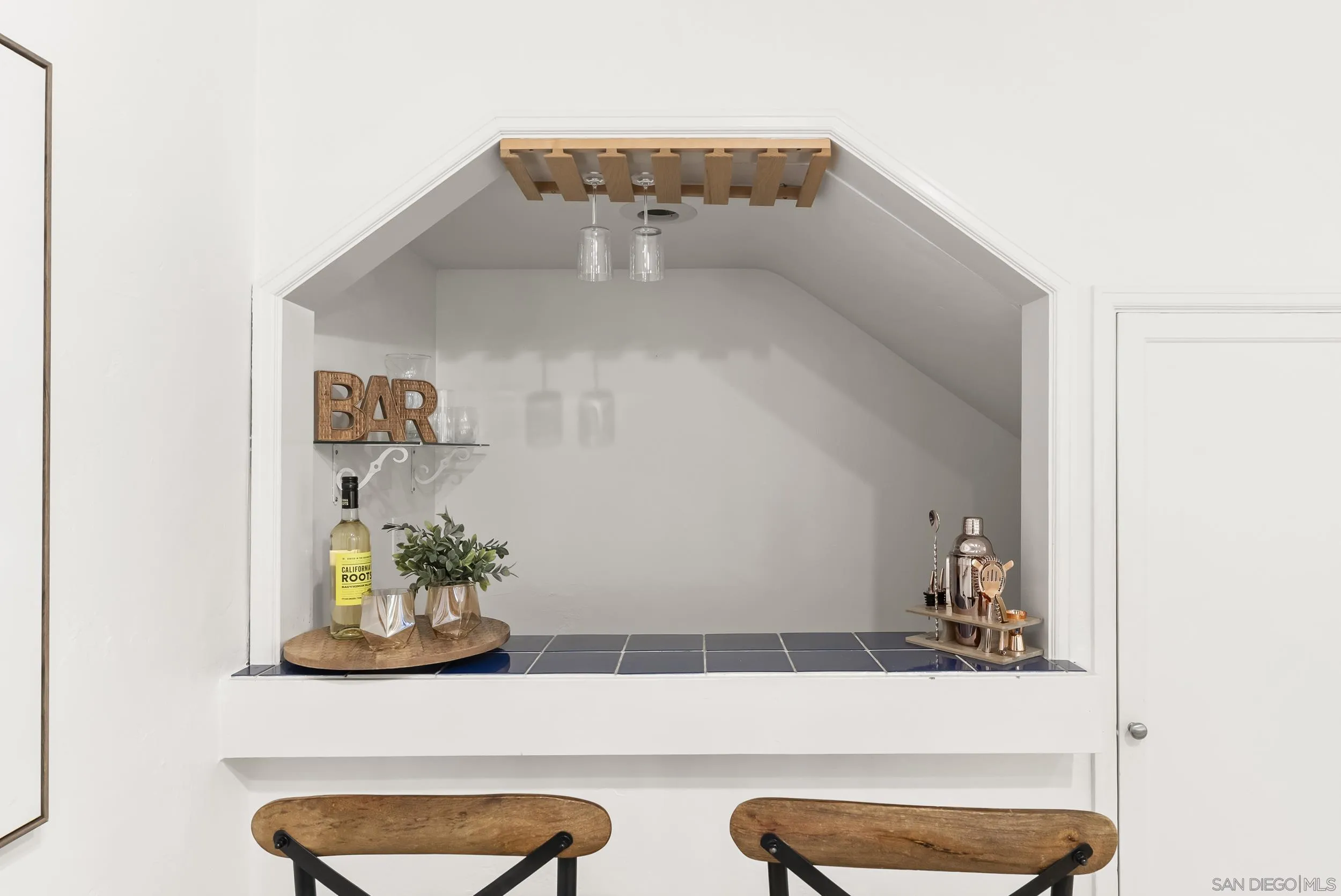 https://cdn.realtyfeed.com/cdn/127/260016683/2a23f68d645084c36c99b2c24d544d2c.webp