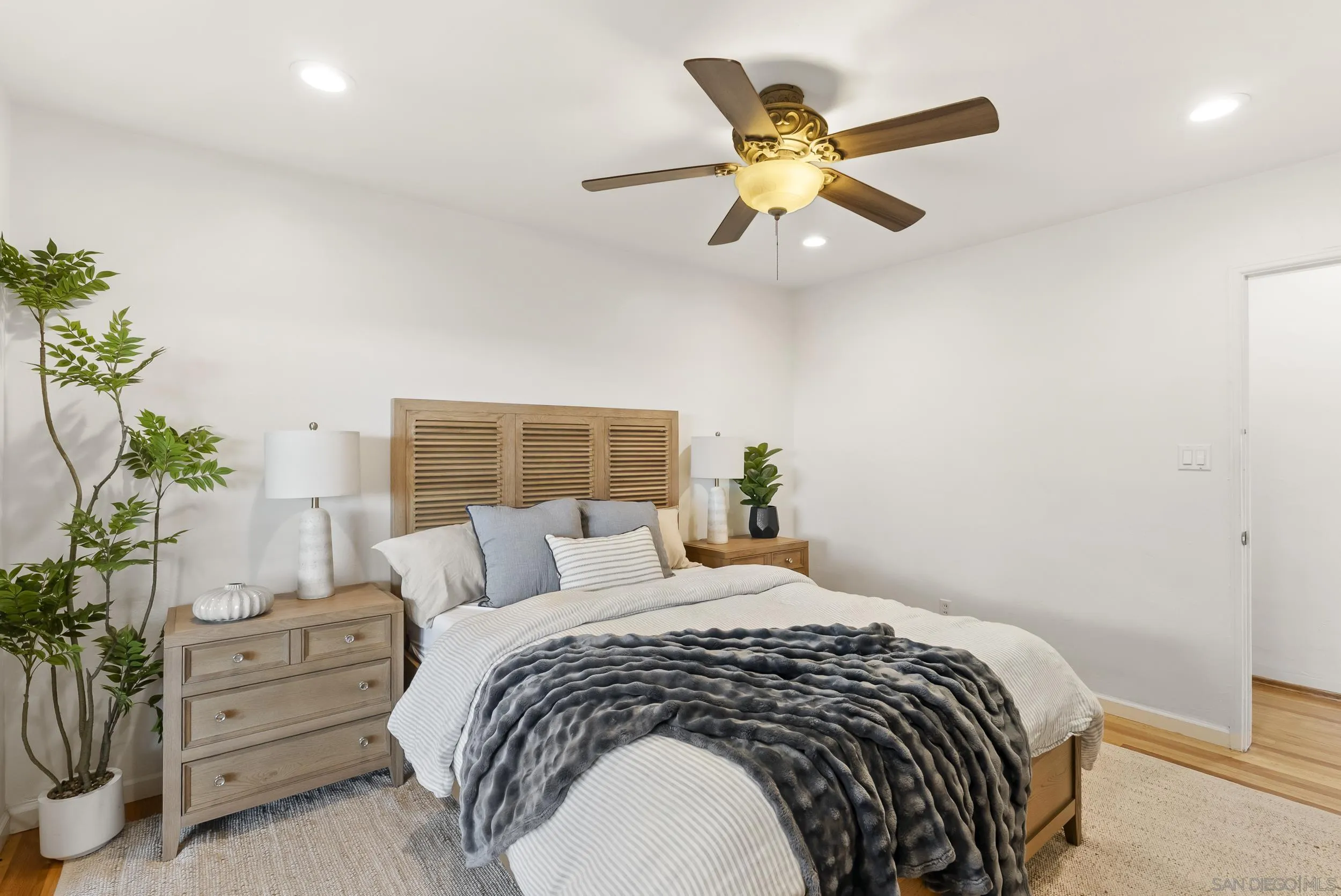 https://cdn.realtyfeed.com/cdn/127/260016683/798cbe8f9a66b717d94b9da930c9e360.webp