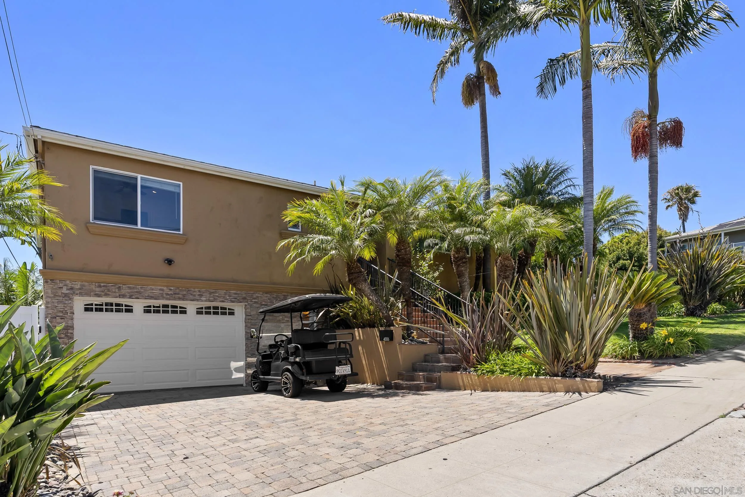 https://cdn.realtyfeed.com/cdn/127/260016683/990009450244dca956d6914431a5a0c4.webp