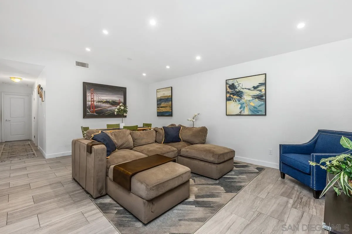 https://cdn.realtyfeed.com/cdn/127/260016693/4c24705b87d4e8af75a744b858804d65.webp