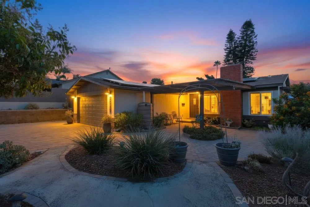12979 Calle De Las Rosas, San Diego, CA 92129 - Main photo, San Diego, CA