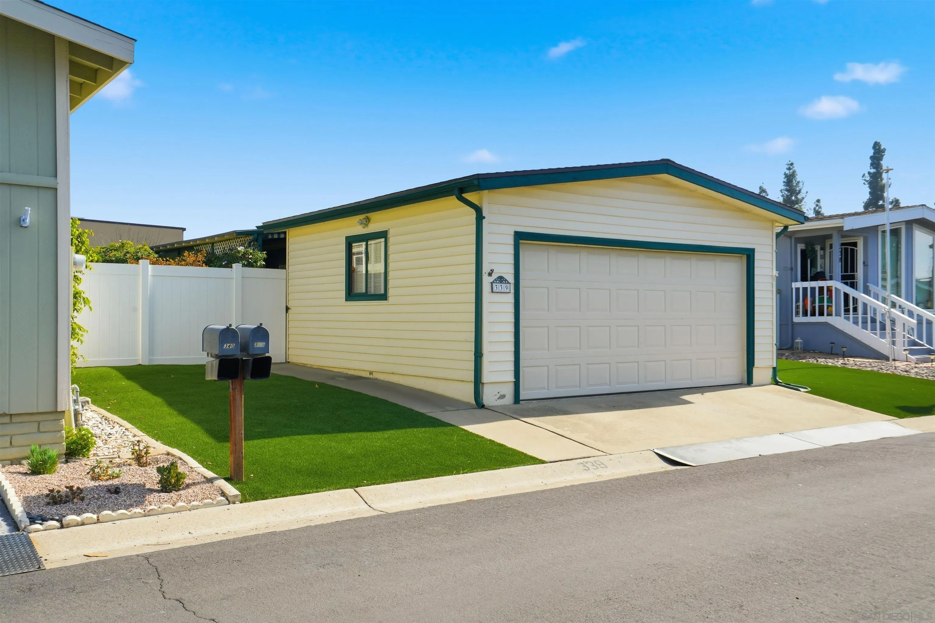 https://cdn.realtyfeed.com/cdn/127/2600167/0dd13b4d81b666a21122e546f11ce82e.webp