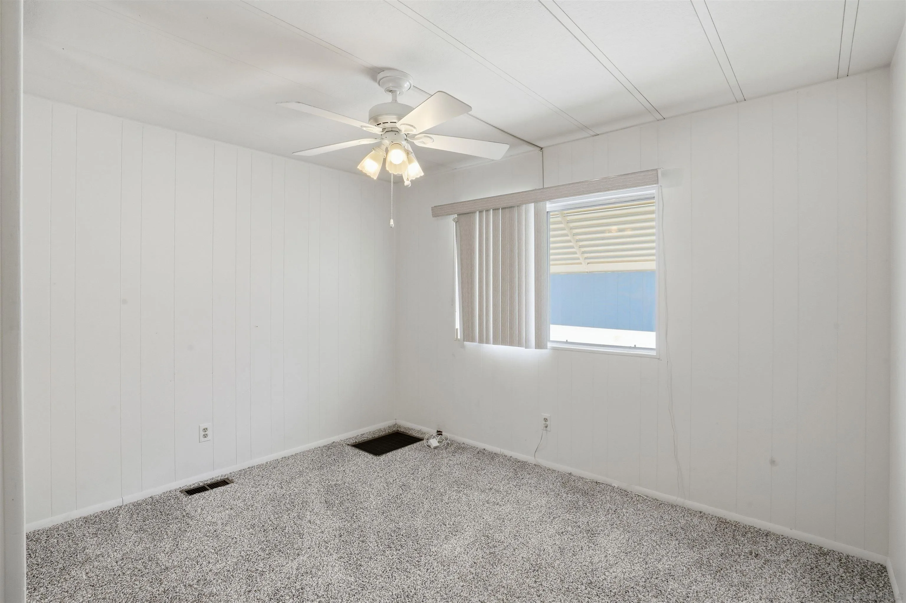 https://cdn.realtyfeed.com/cdn/127/2600167/8999f6eb502721cf3f53e5a93059c638.webp