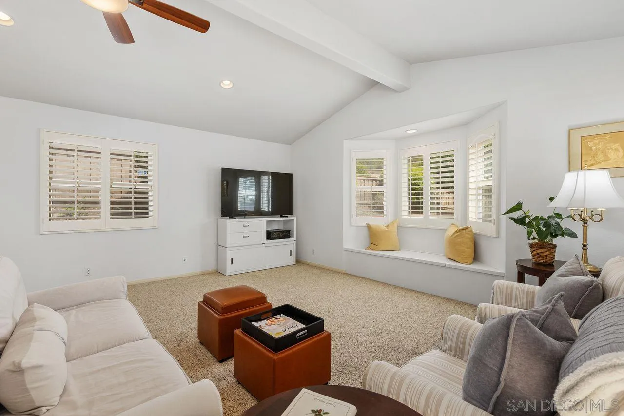 https://cdn.realtyfeed.com/cdn/127/260016709/0ee0dde3002d0c9fc578074c5ac42234.webp