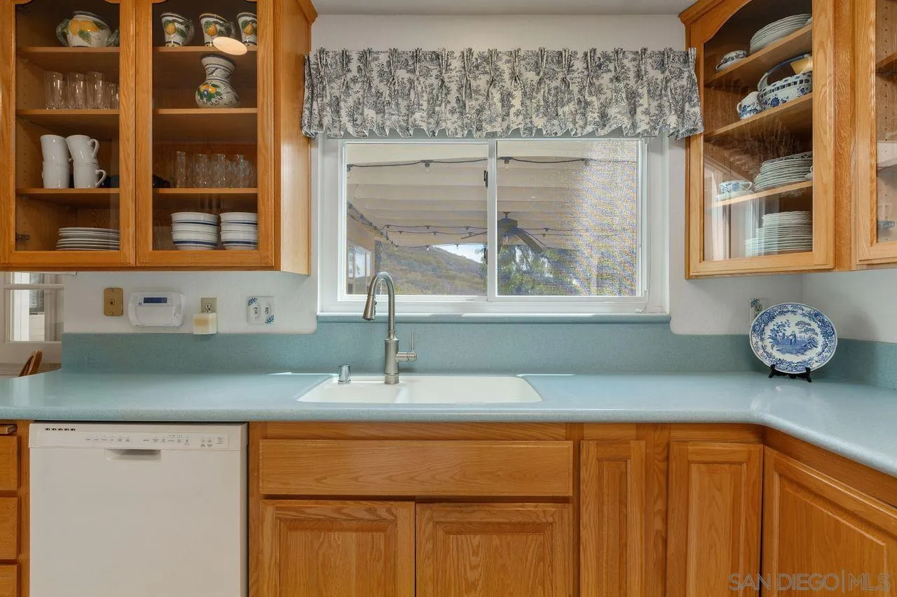 https://cdn.realtyfeed.com/cdn/127/260016709/5ed9904c7269d1d2735518892b01f7d9.webp