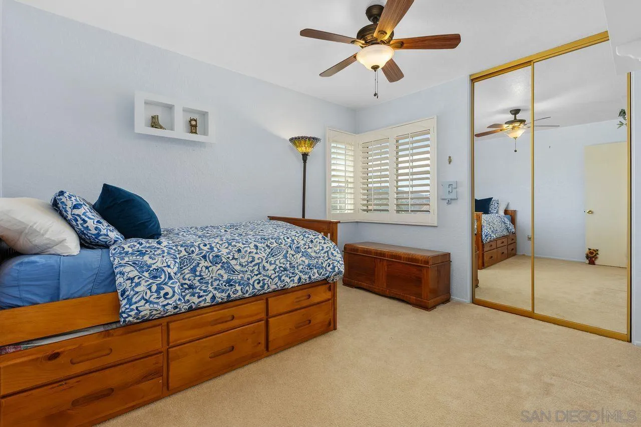 https://cdn.realtyfeed.com/cdn/127/260016709/c452168f7b261f30d5260feddae01ee0.webp