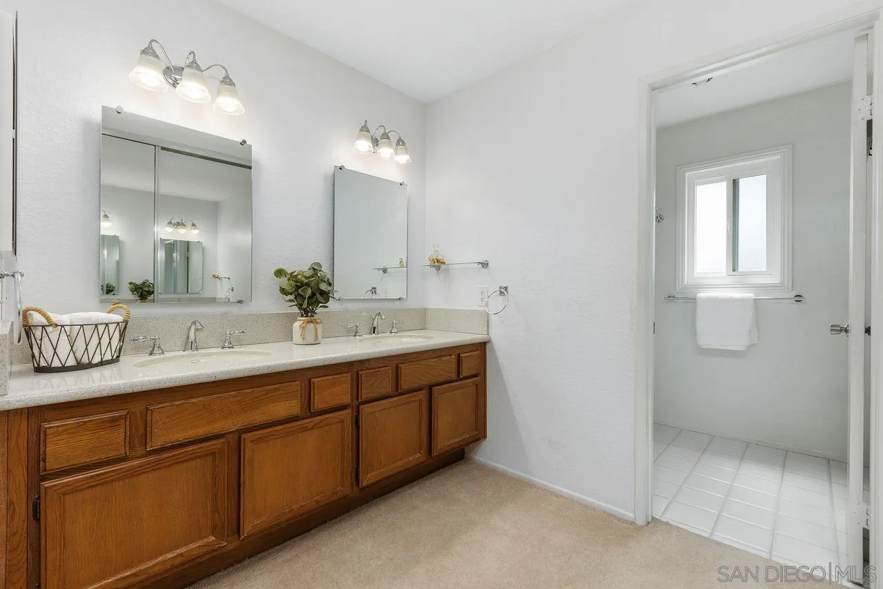 https://cdn.realtyfeed.com/cdn/127/260016709/e72c20c8480cc2ca41a86c8337658923.webp