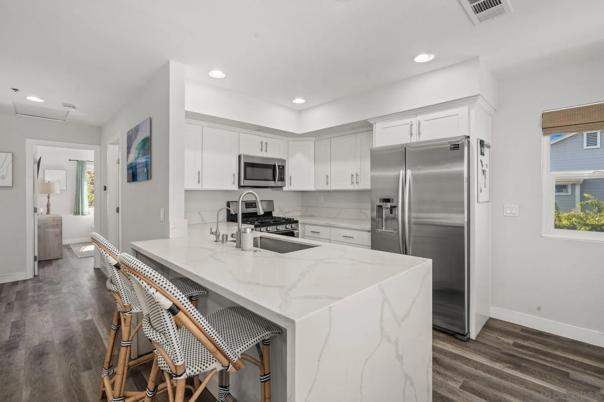 Photo #11: 260016715 Listing: Photo #11