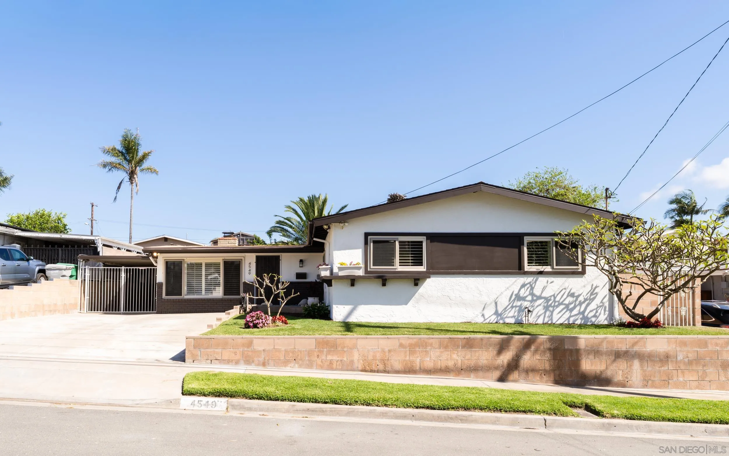 https://cdn.realtyfeed.com/cdn/127/260016720/917bc49ab84d3e61bd3f9a814f7dc40d.webp