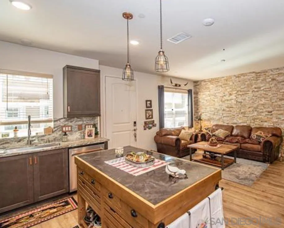 https://cdn.realtyfeed.com/cdn/127/260016722/632bb352c5671a43450f03f35959a391.webp