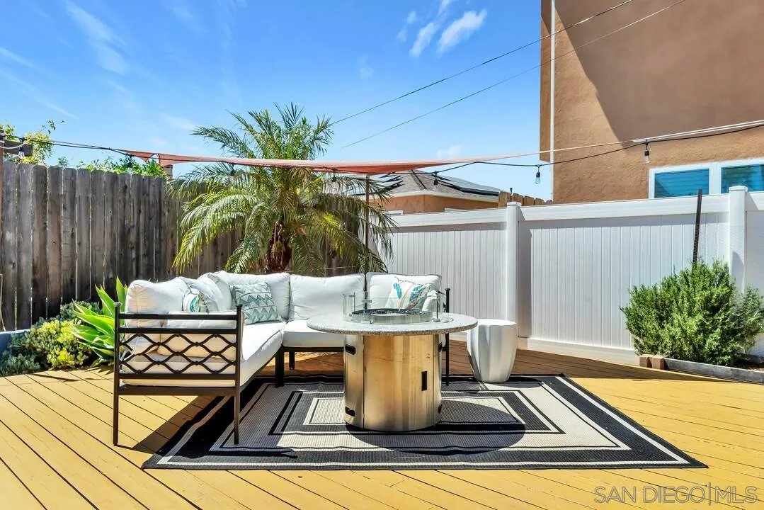 https://cdn.realtyfeed.com/cdn/127/260016727/059be8c1bdc8f9c8db9278b9940ebaa7.webp