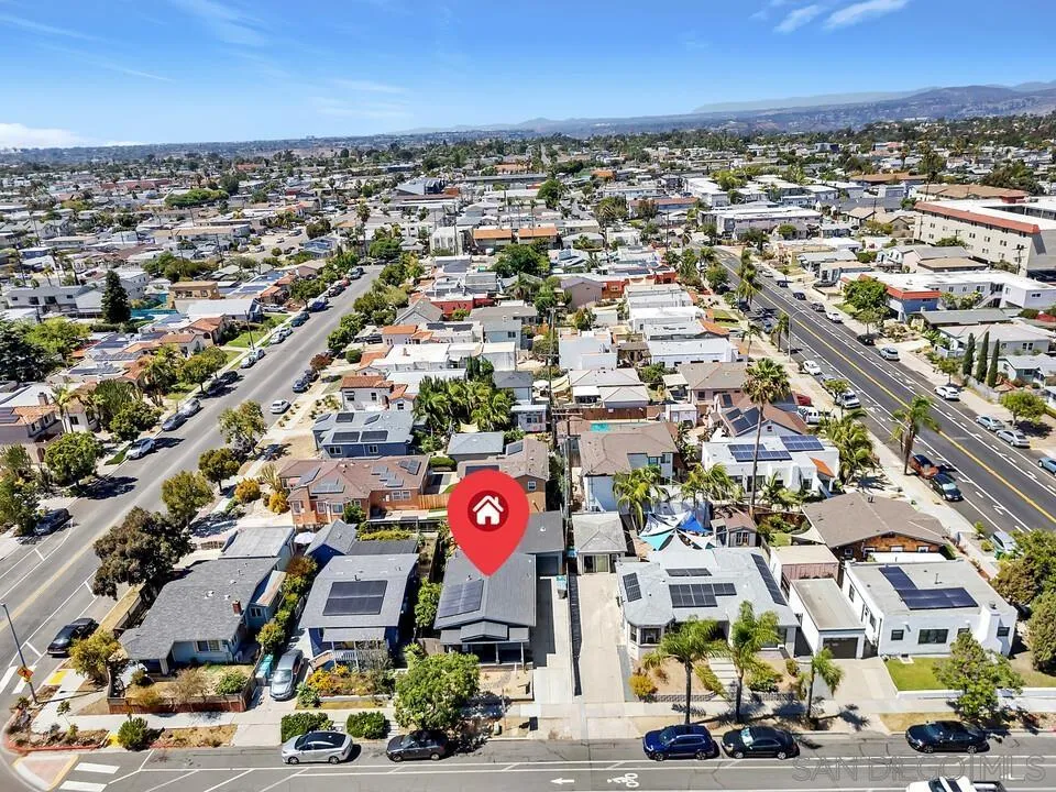 https://cdn.realtyfeed.com/cdn/127/260016727/0b83a9838bdfda90a4713b1b70b8c62b.webp
