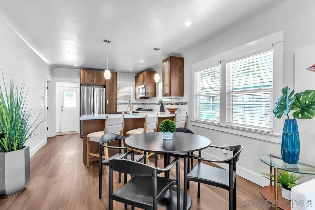 https://cdn.realtyfeed.com/cdn/127/260016727/1640b9125a4ba08e761587f19c5dd714.webp