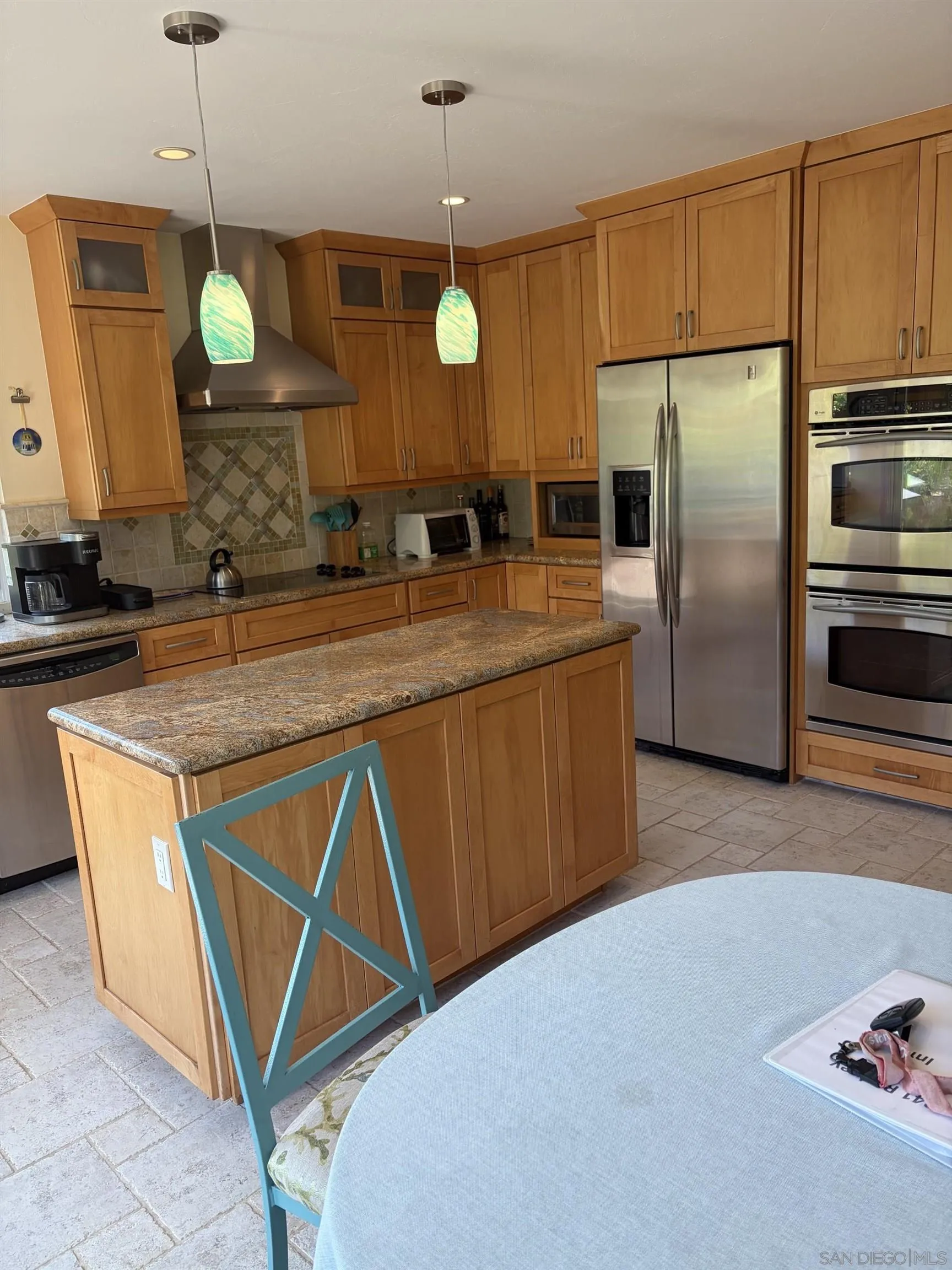 https://cdn.realtyfeed.com/cdn/127/260016734/49053cfa68ae6e78169e274967150e35.webp