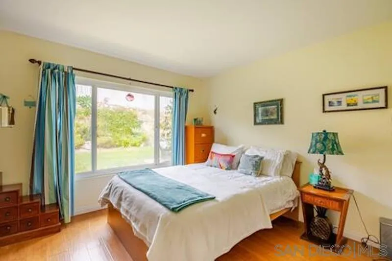 https://cdn.realtyfeed.com/cdn/127/260016734/d668768ce5e2855fa4f202d31fe72baa.webp