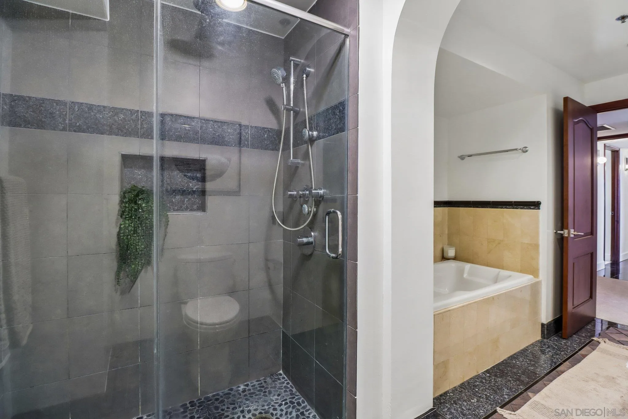 Photo #31: 260016738 Listing: Photo #31