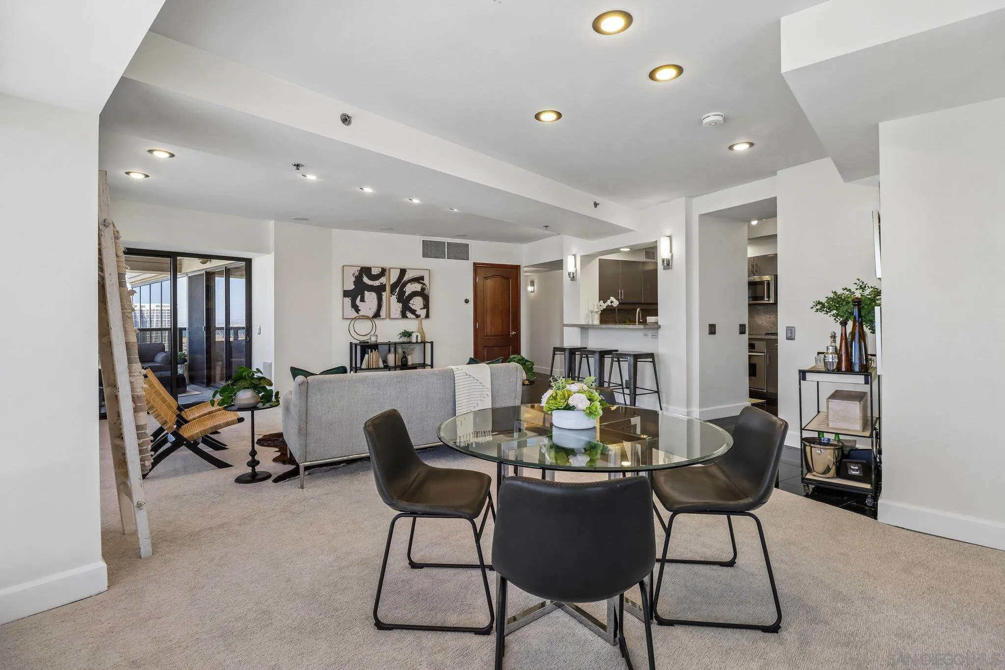 Photo #12: 260016738 Listing: Photo #12
