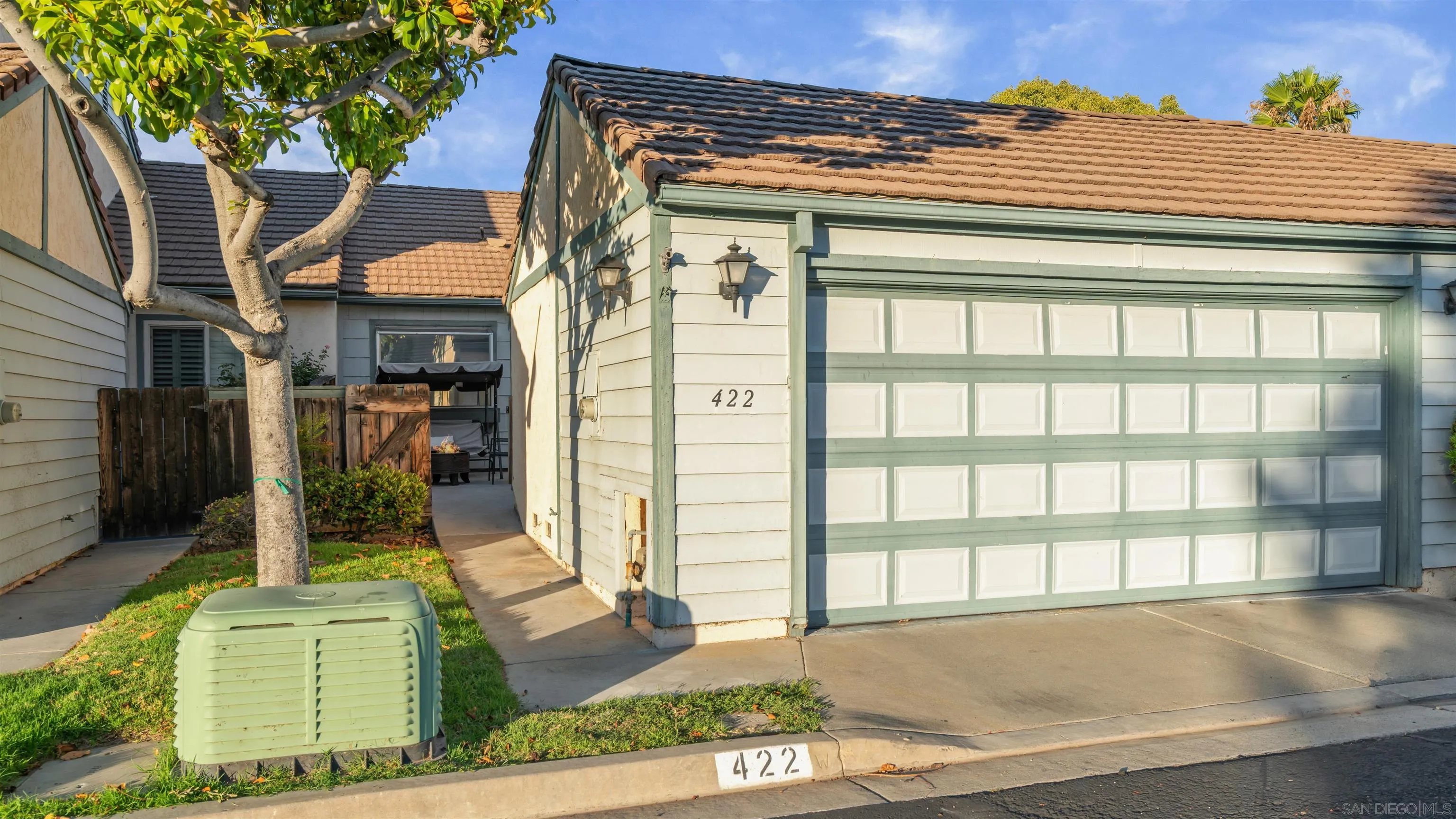 Photo #1: 260016741 Listing: Photo #1