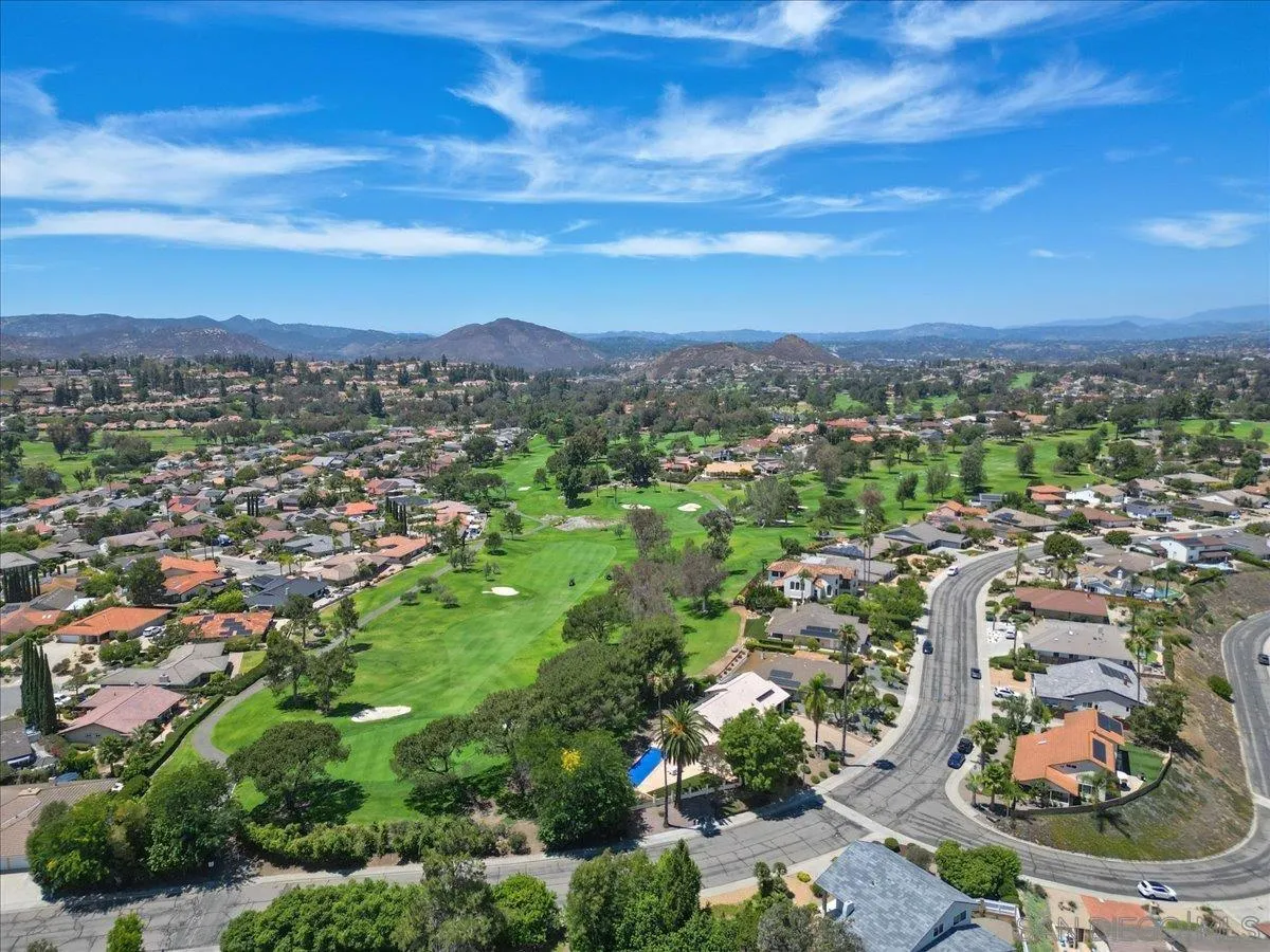 https://cdn.realtyfeed.com/cdn/127/260016746/060c739a39b3c74b7f779c04670f5ac3.webp
