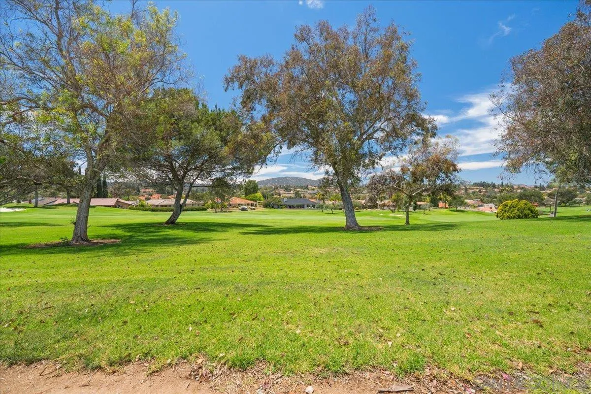 https://cdn.realtyfeed.com/cdn/127/260016746/2c81c3d5e7d8f4efe6d20652060606ff.webp