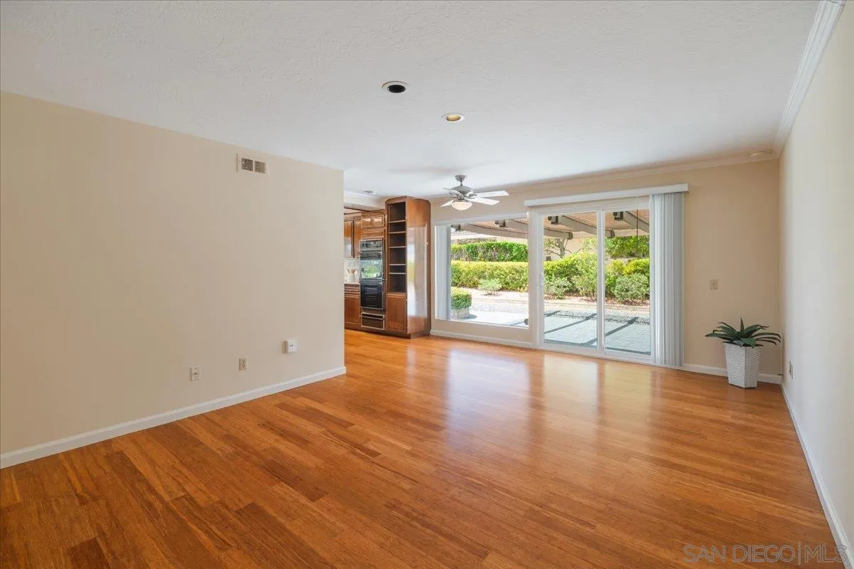 https://cdn.realtyfeed.com/cdn/127/260016746/3180500f6aafb40e9275fce4194fcfed.webp