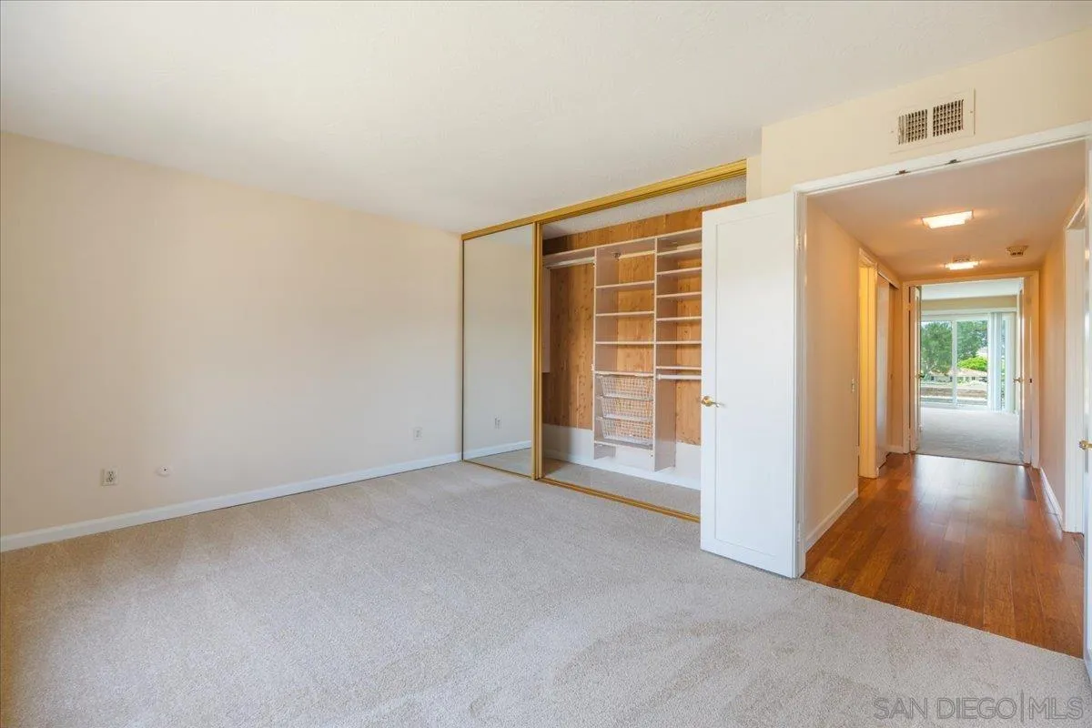https://cdn.realtyfeed.com/cdn/127/260016746/618e36fa410406da3e413108130e13bd.webp