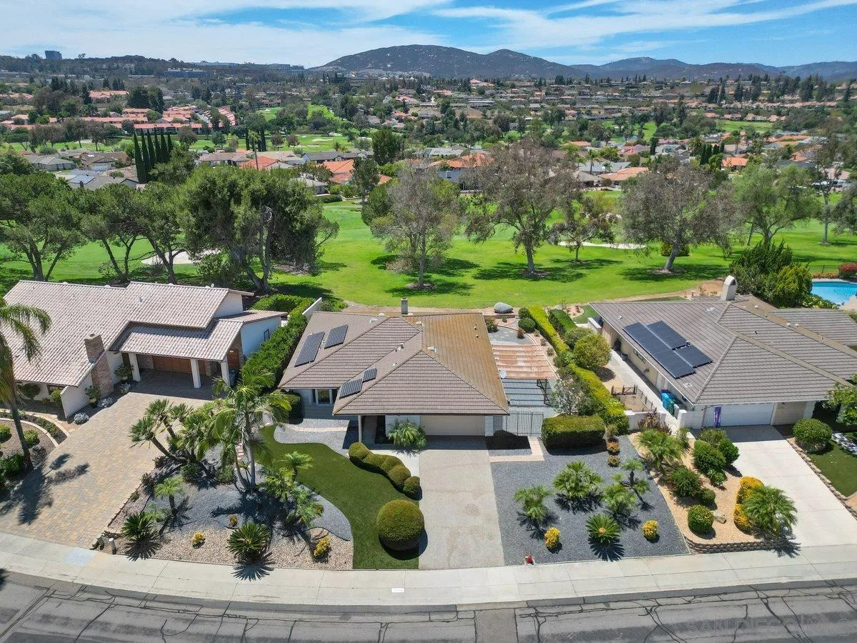 https://cdn.realtyfeed.com/cdn/127/260016746/63306f3a5dde2d351e3e134a569a17e7.webp
